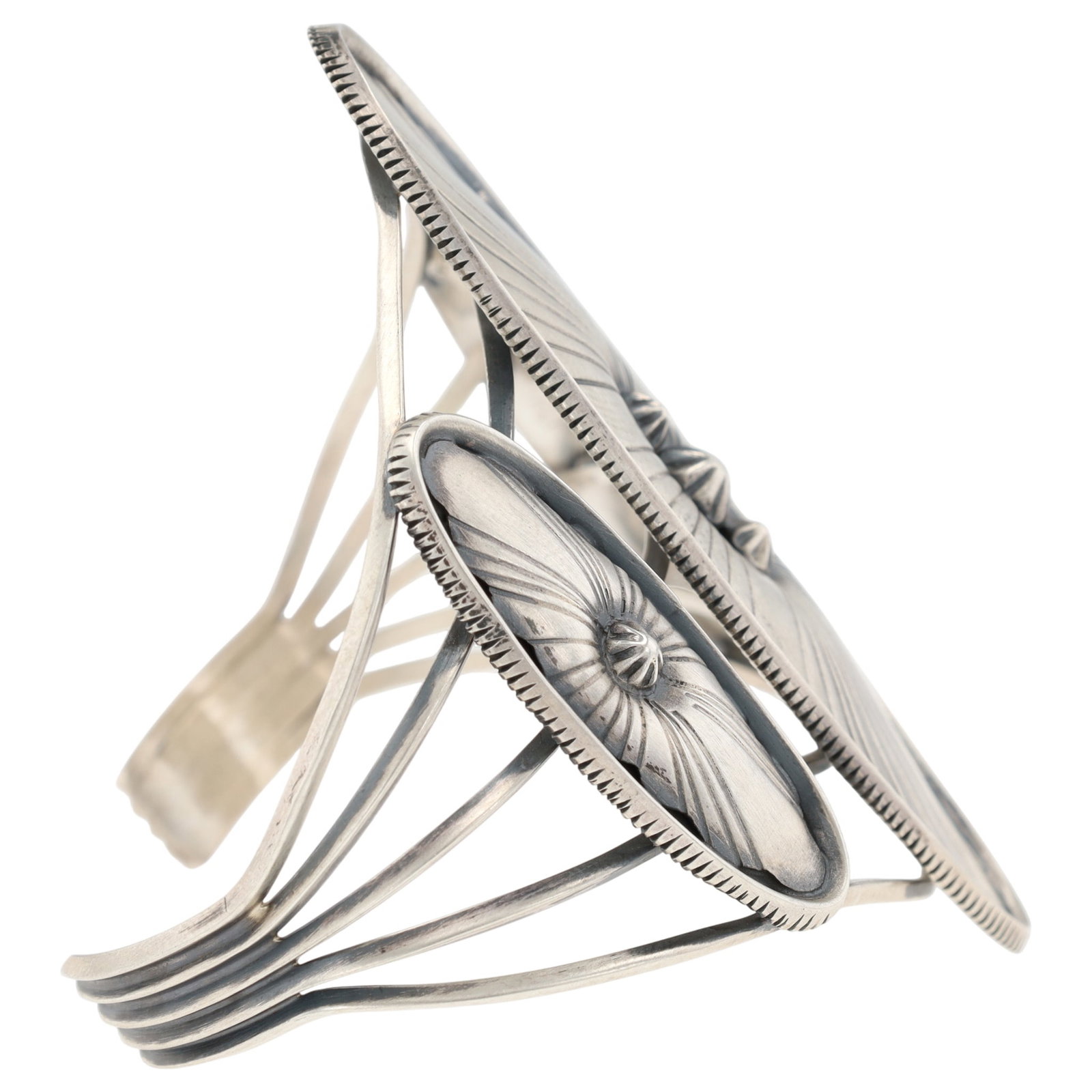 Running Bear Plain Silver Cuff Bracelet - 5