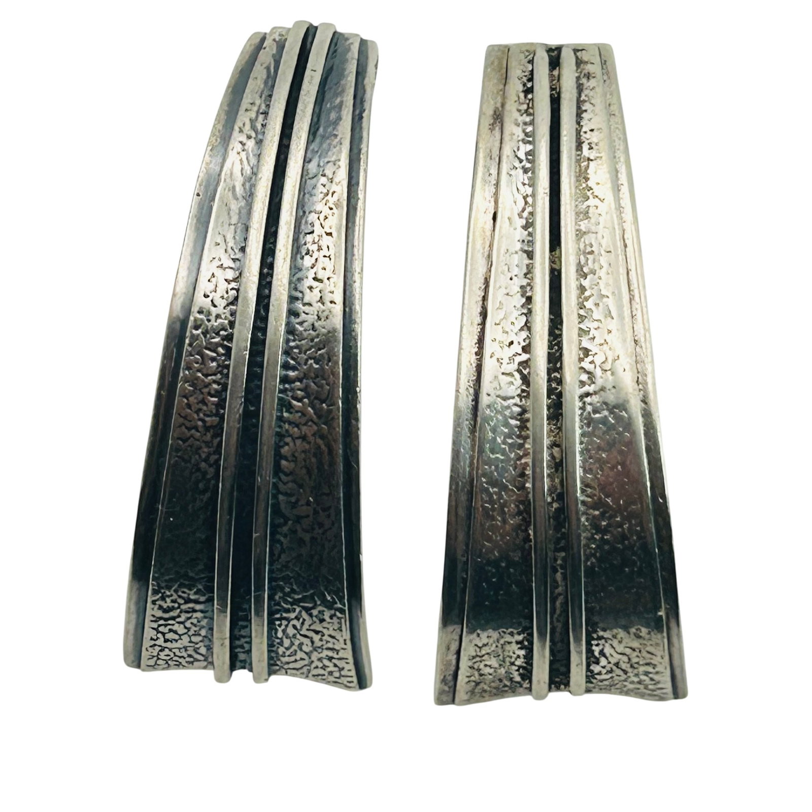 Sterling Curved Modern Earrings: Sterling curved stud earrings. 14.6g