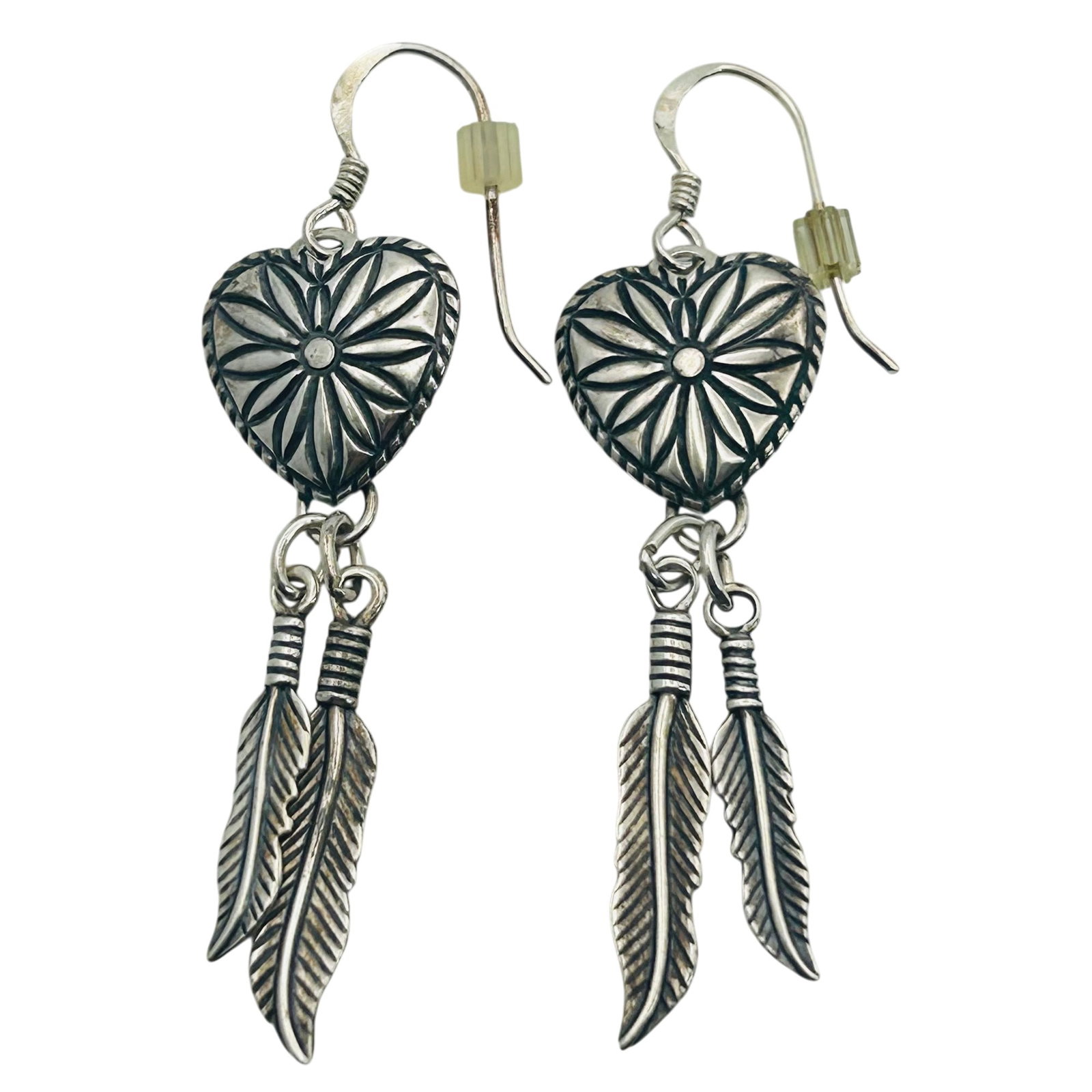 Wmco Sterling Dangle Leaf Heart Earrings: Wmco Sterling dangle leaf heart earrings. 3.7g