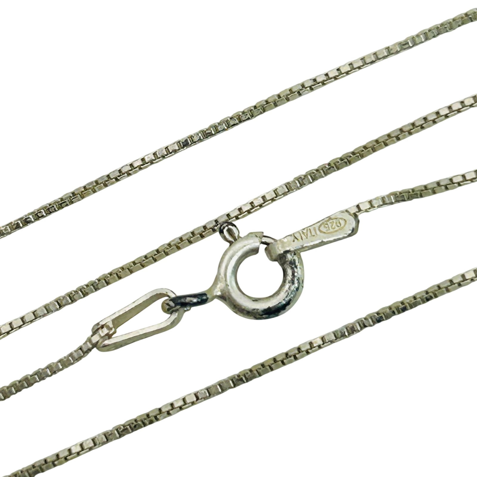Italy Sterling Box Chain Necklace: Italy sterling box chain necklace. 1.4g
