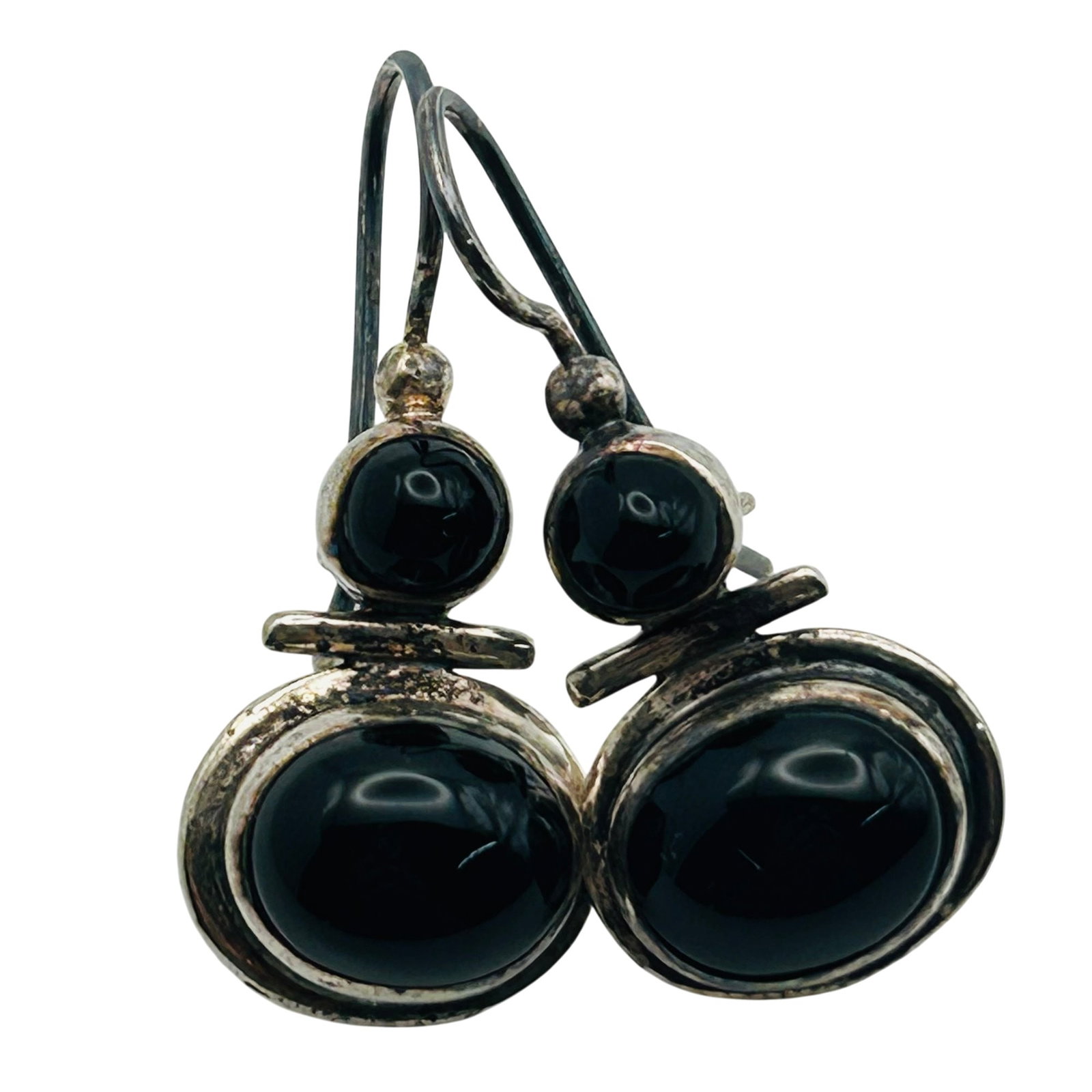 Silpada Sterling Black Stone Earrings: Silpada Sterling black stone earrings. 9.0g