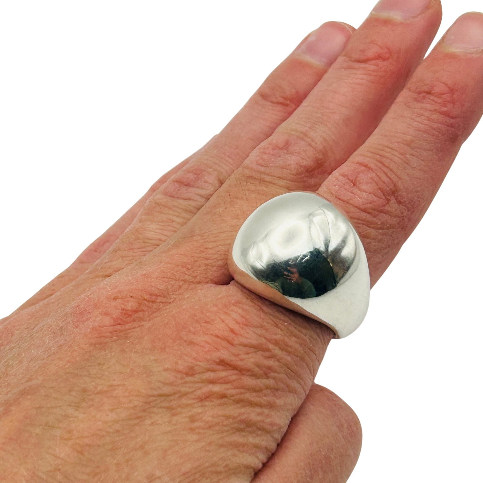 Sterling Puffy Dome Ring Size 8: Sterling puffy dome ring size 8. 5.1g