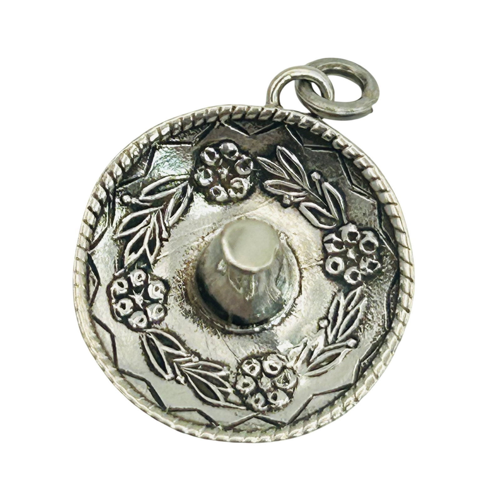 Sterling Sombrero Charm (1 of 4)