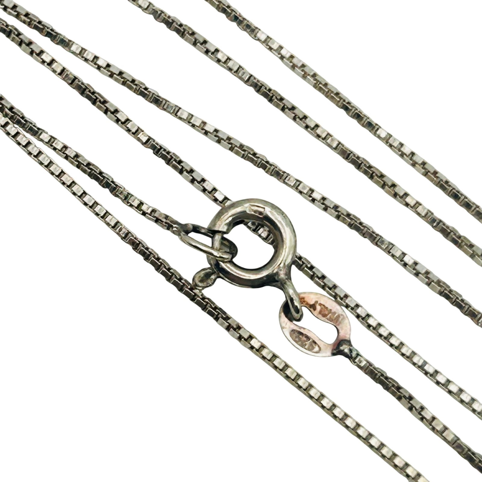 Italy Sterling Box Chain Necklace: Italy sterling box chain necklace. 2.0g