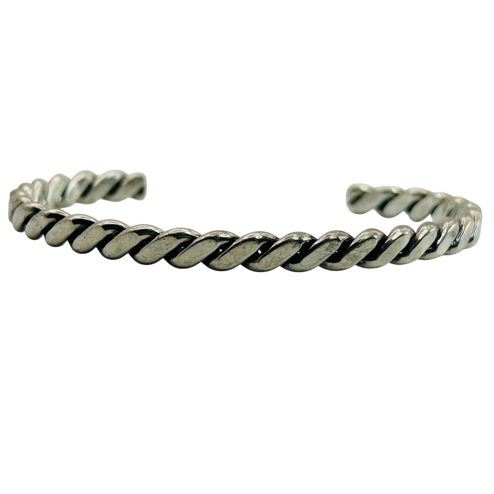 Sterling Twist Cuff Bracelet. (1 of 5)
