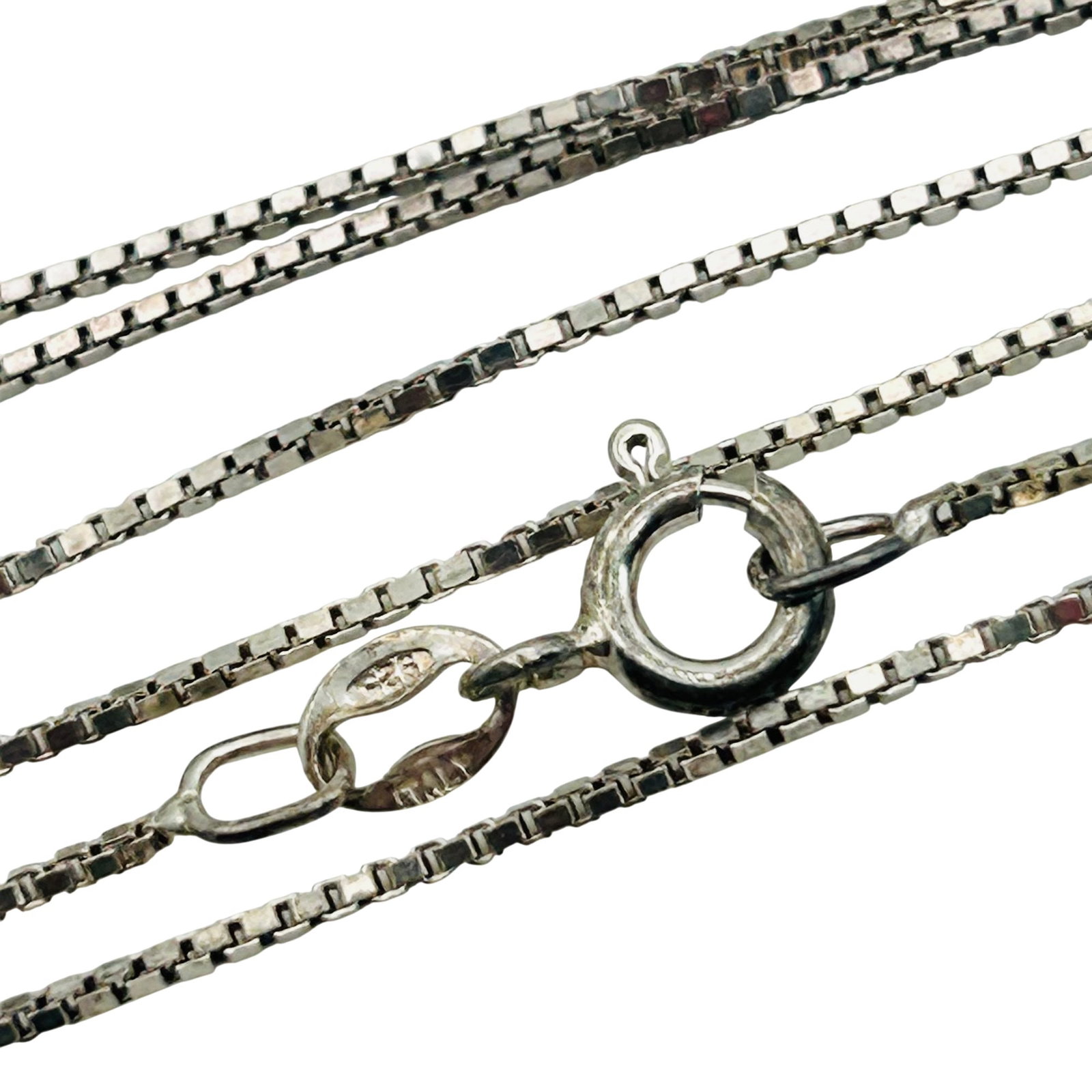Italy Sterling Box Chain Necklace: Italy sterling box chain necklace. 3.3g