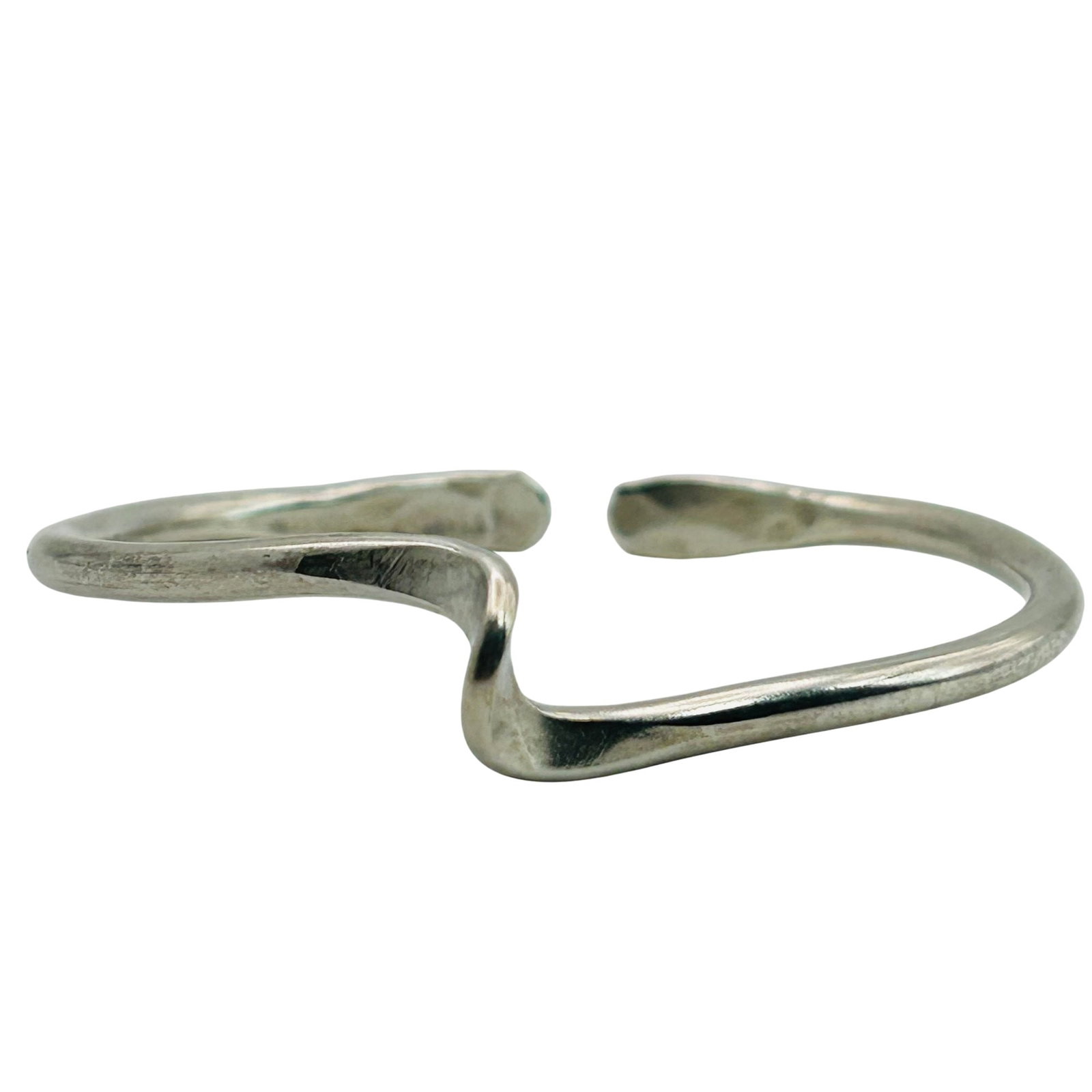 Sterling Cuff Bracelet: Sterling cuff bracelet. 14.7g