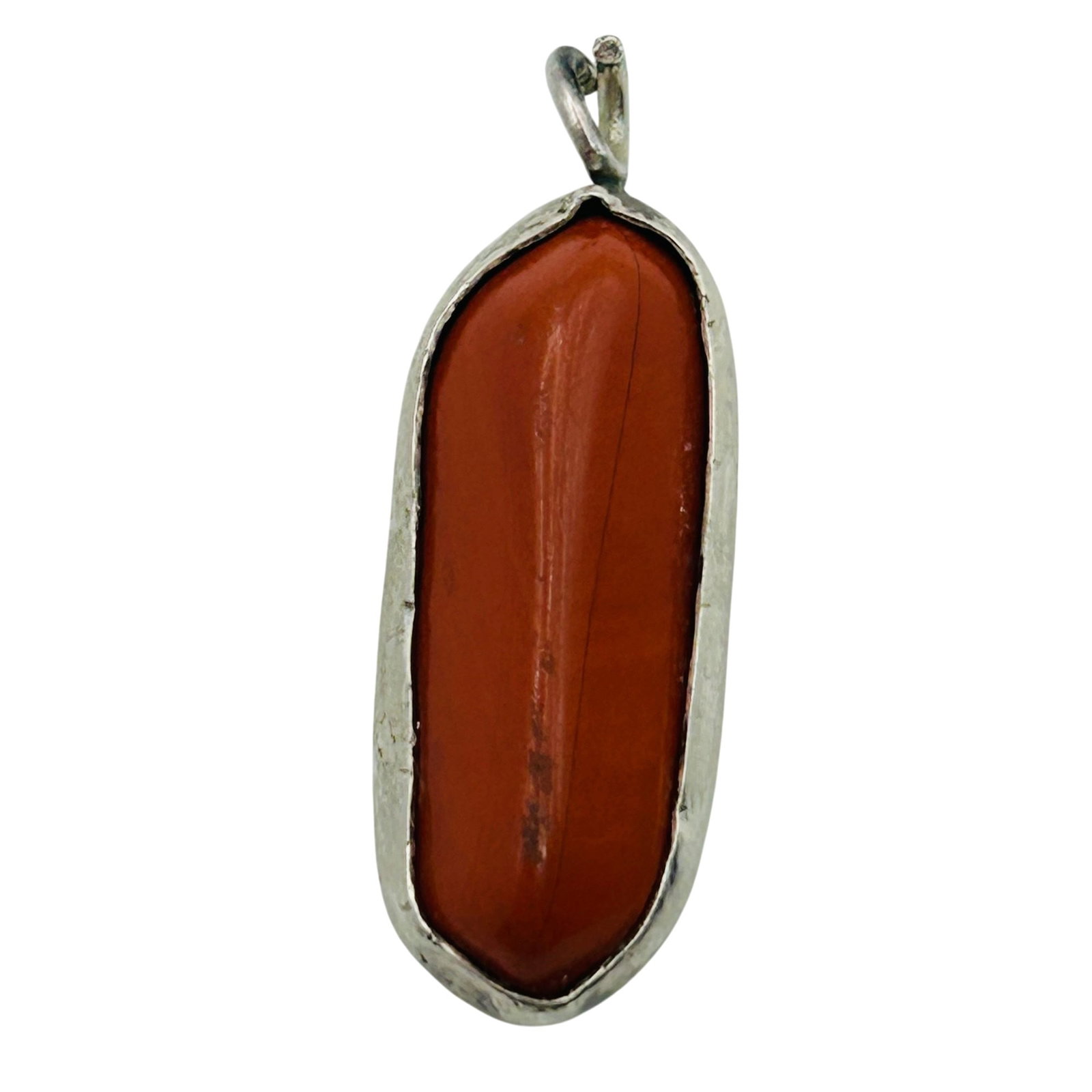 Sterling Carnelian Pendant: Sterling carnelian pendant. 4.8g