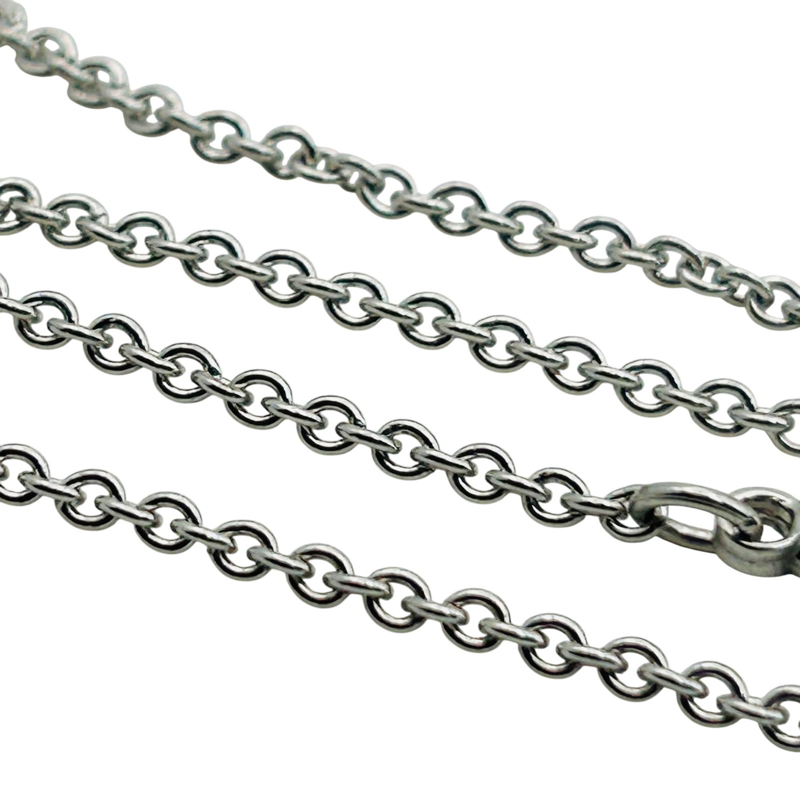 Sterling Cable Chain Necklace: Sterling cable chain necklace. 4.5g
