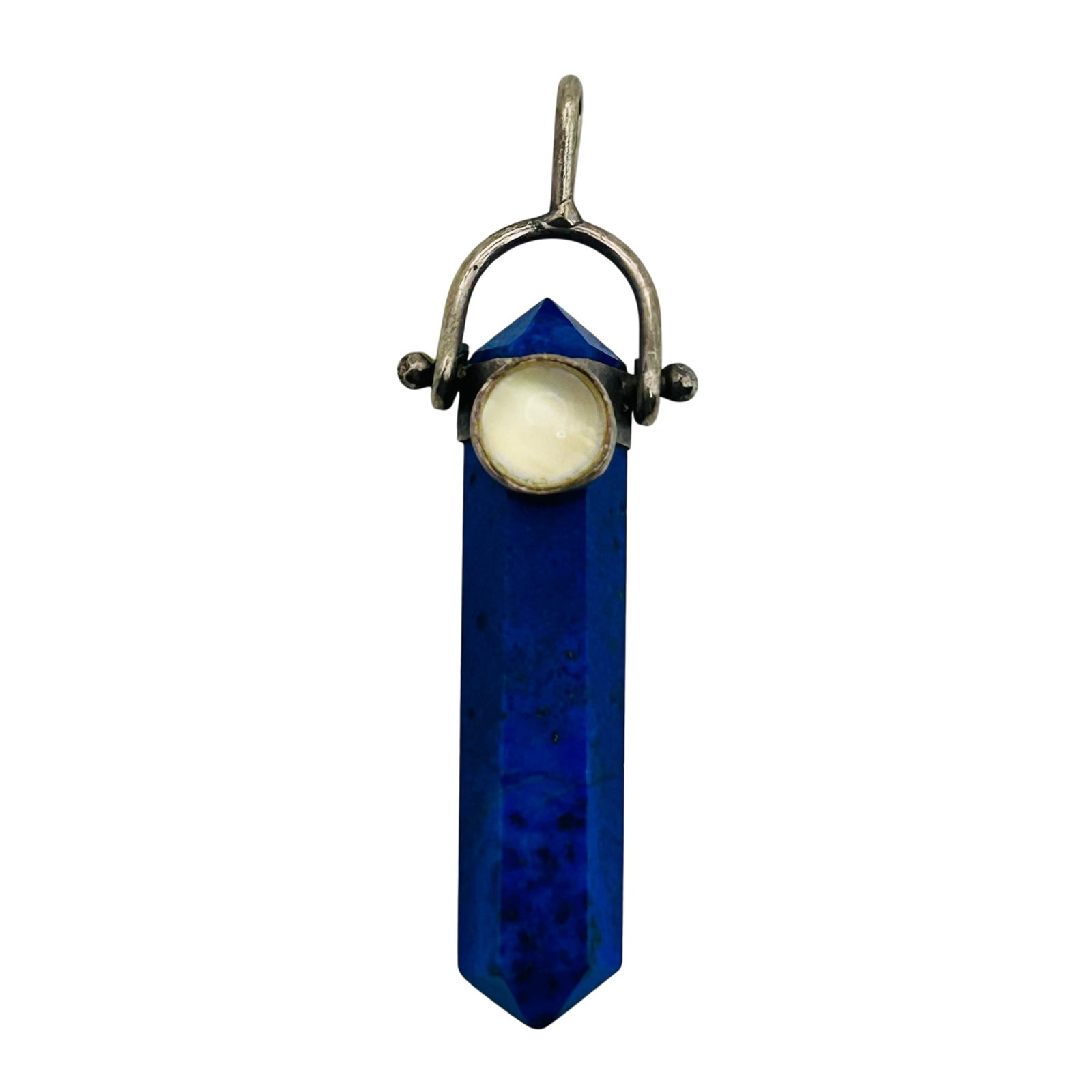 Sterling Mother Of Pearl Lapis Lazuli Pendant: Sterling mother of pearl lapis lazuli pendant. 2.8g