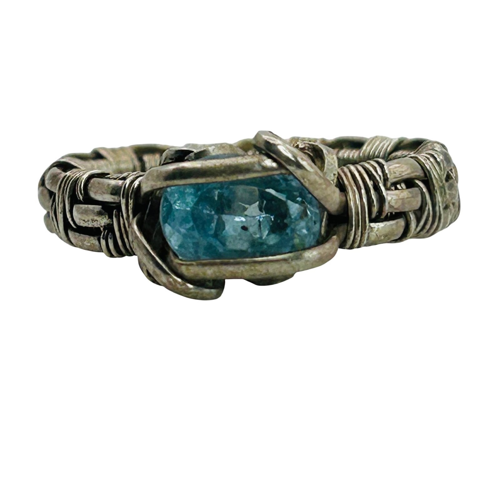 Sterling Topaz Wired Detail Ring Size 10: Sterling Topaz Wired Detail Ring Size 10. 7.8g