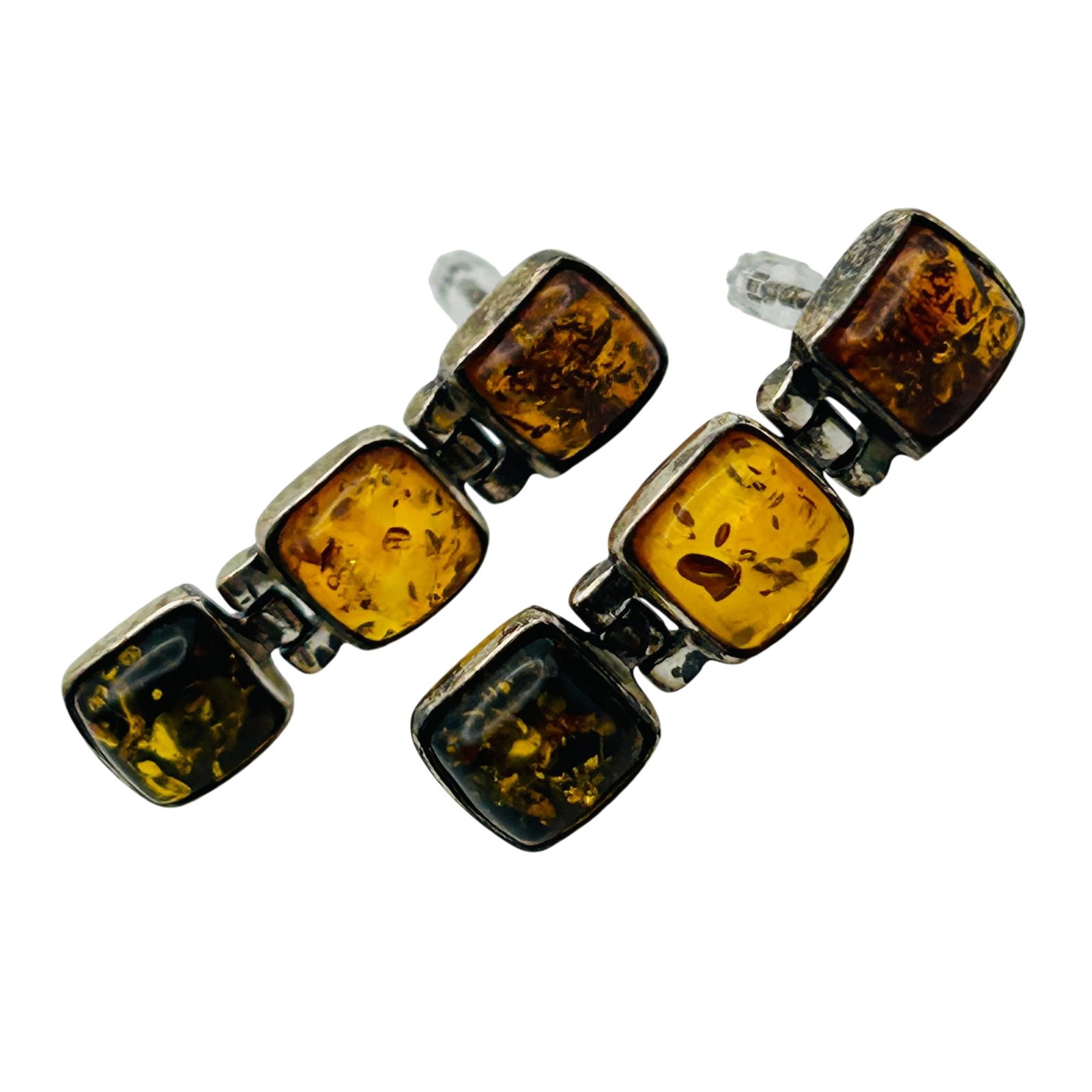 Sterling Amber Dangle Earrings: Sterling Amber dangle earrings. 3.9g