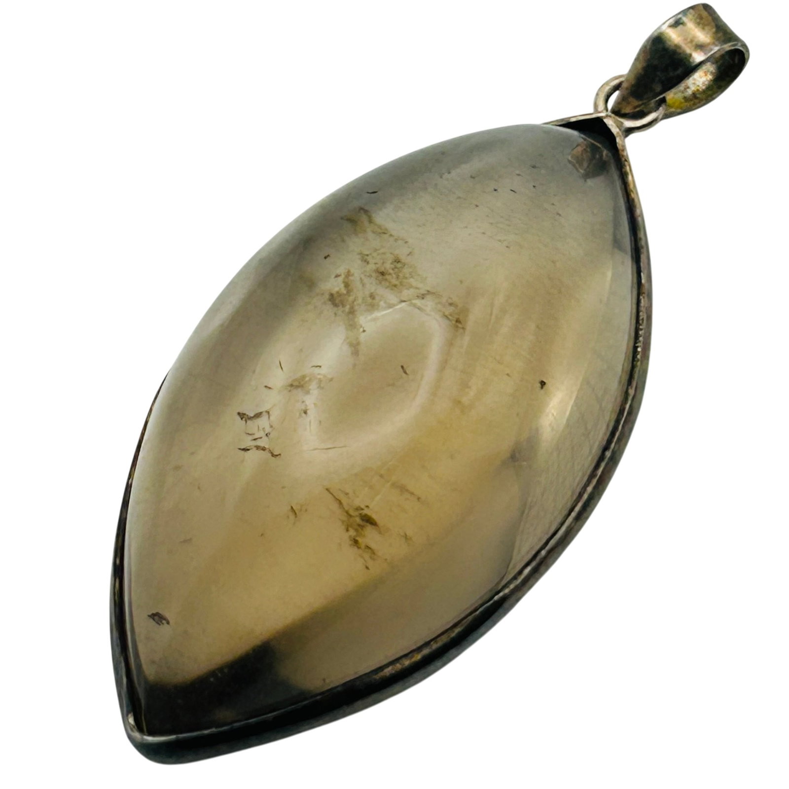 Sterling Quartz Pendant: Sterling Quartz Pendant. 19.7g