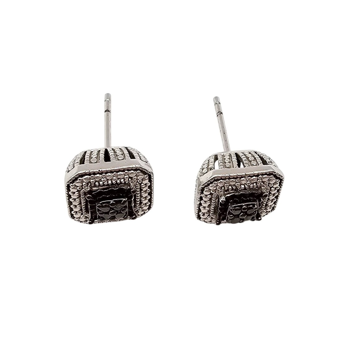 Diamond Sterling Silver Black And White Earrings 3.2 G: Diamond Sterling Silver Black and White Earrings 3.2 G
