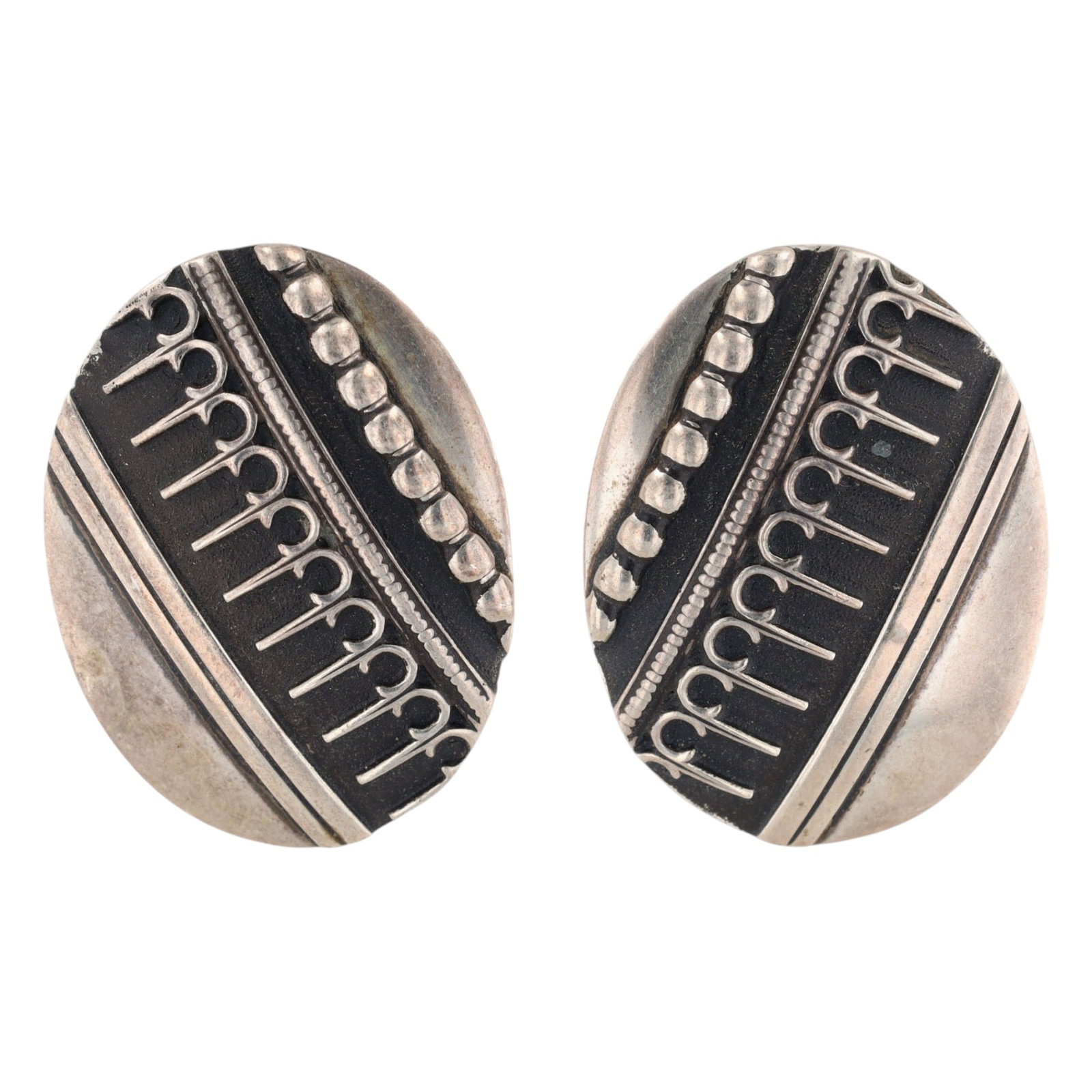 David Sloane Navajo Sterling Textured Overlay Earrings: David Sloane Navajo Sterling Textured Overlay Earrings | Weight: 14.7g