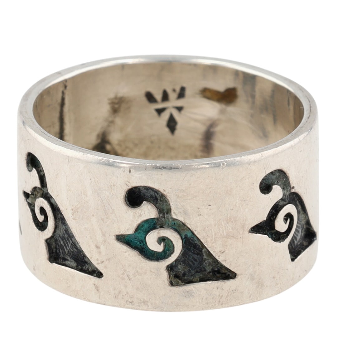 Bernard Dawahoya Hopi Sterling Quail Overlay Ring Sz 14: Bernard Dawahoya (1937-2010) Sterling Silver Quail Overlay Ring Sz 14 | Weight: 14g | Bernard Dawahoya was a master silversmith and multiple award-winning artist whose work has been featured in museum