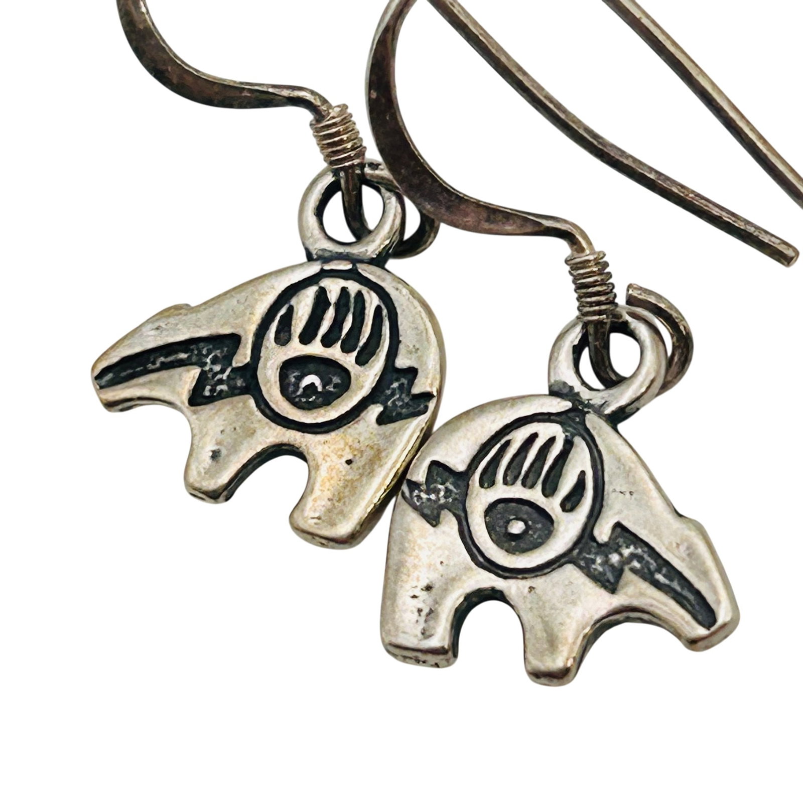 Vintage Navajo Sterling Overlay Bear Earrings: Vintage Navajo Sterling overlay bear earrings 2.3g