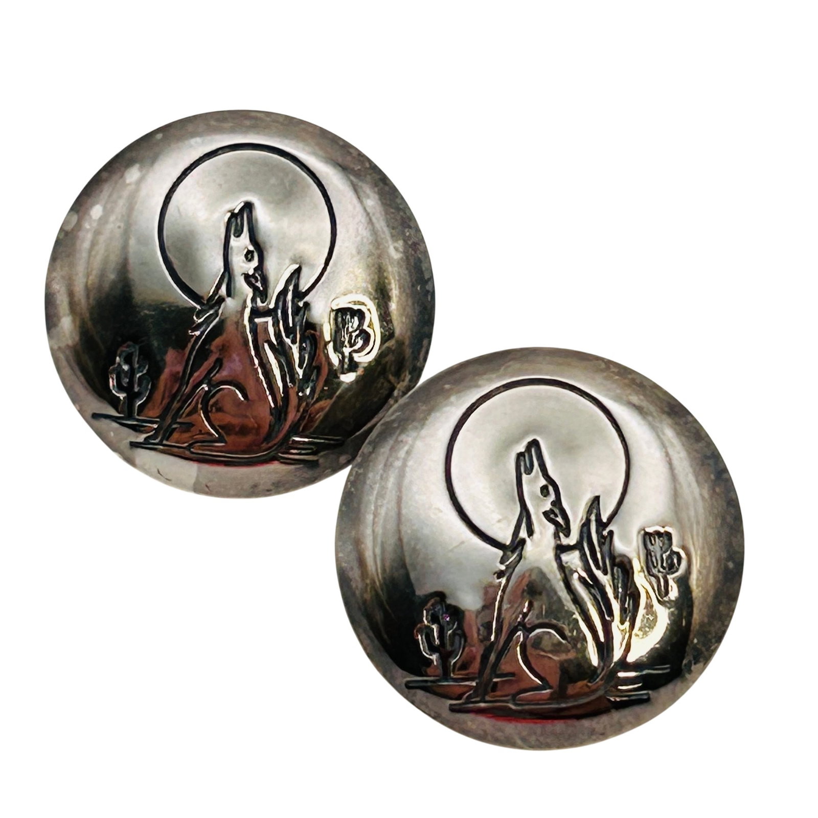 Signed Navajo Sterling Howling Wolf Earrings: Navajo Signed R.B. Howling wolf earrings 3.2g