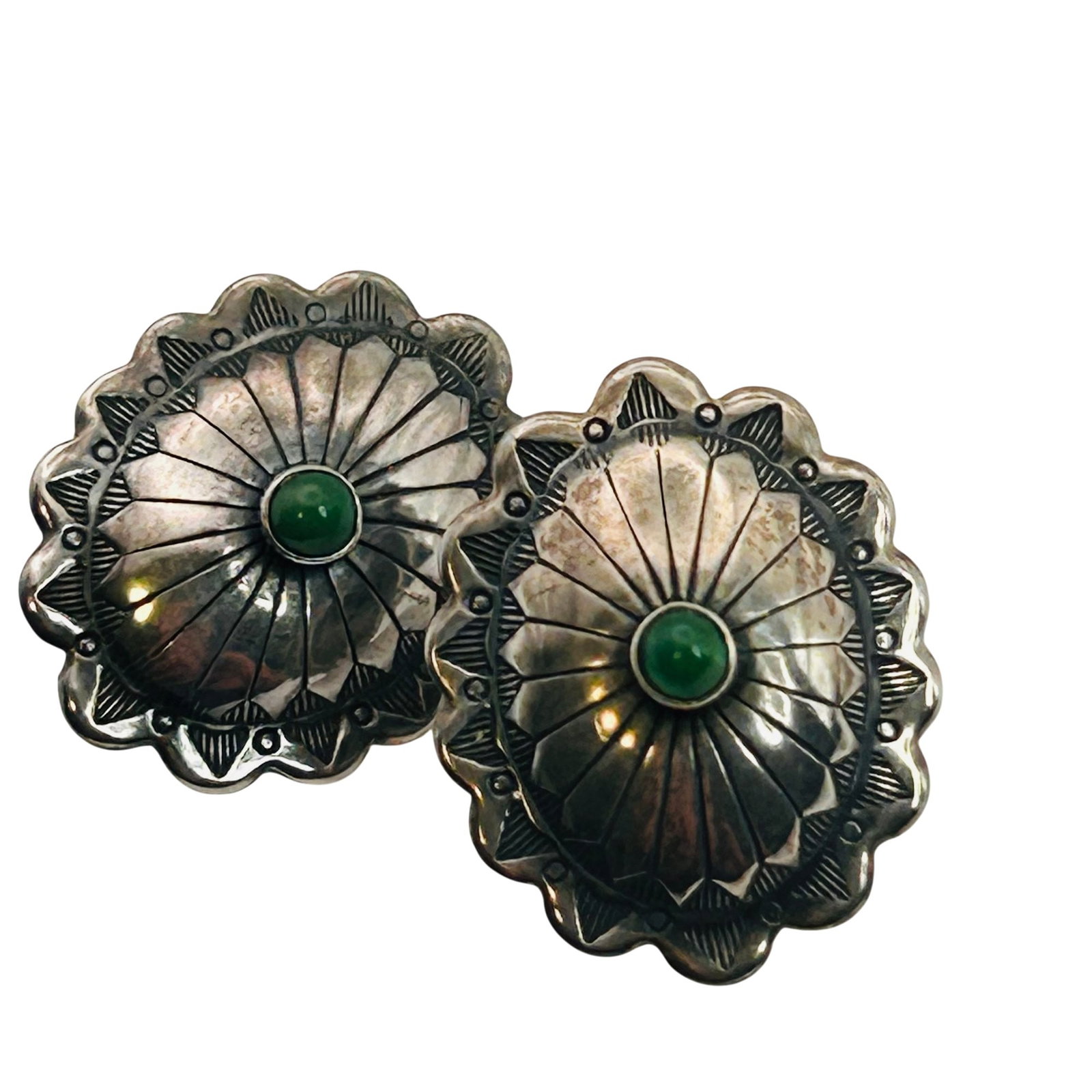 Navajo Sterling Malachite Concho Earrings: Navajo sterling concho earrings 2.7g
