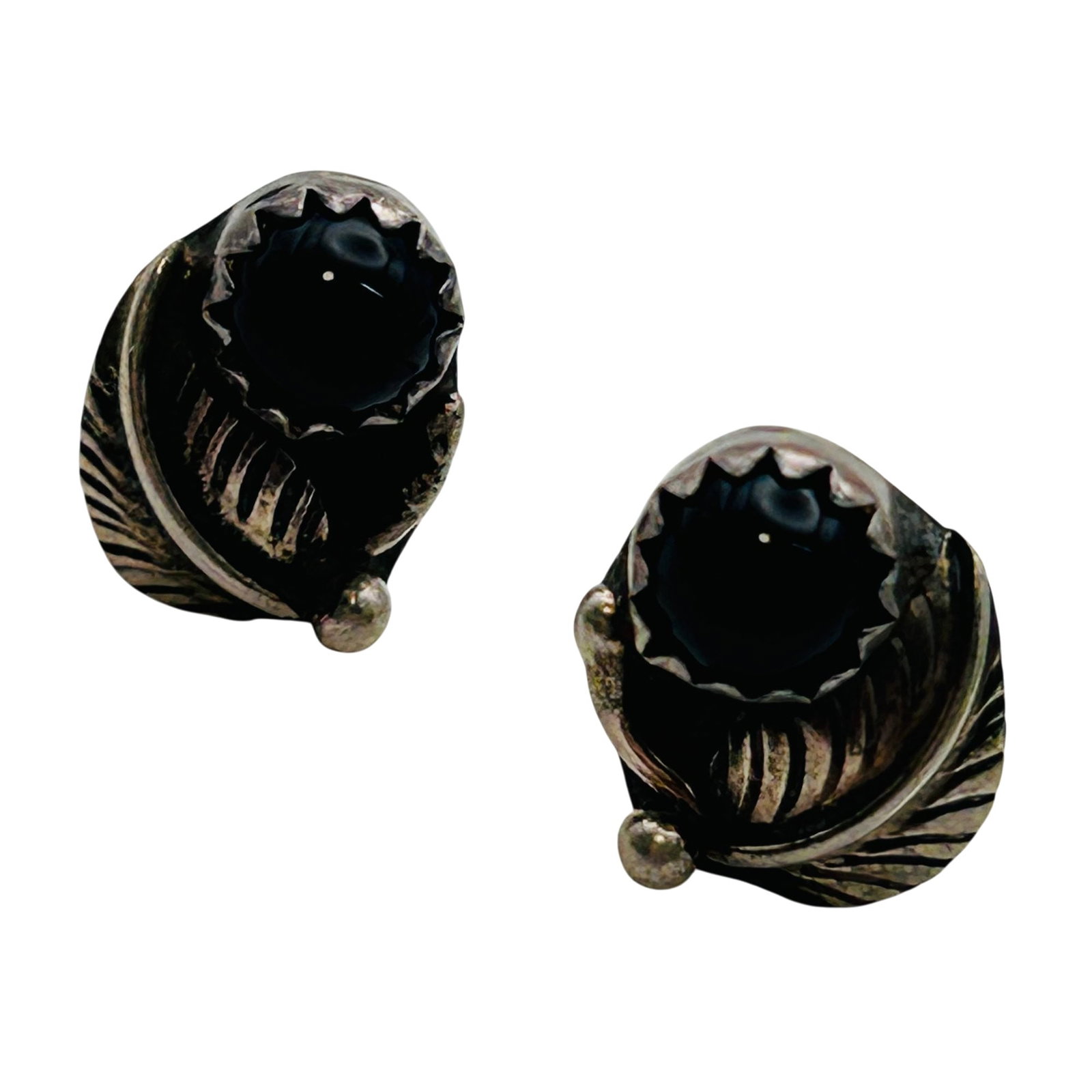 Native Sterling Onyx Earrings: Native Sterling Onyx Earrings 1.5g