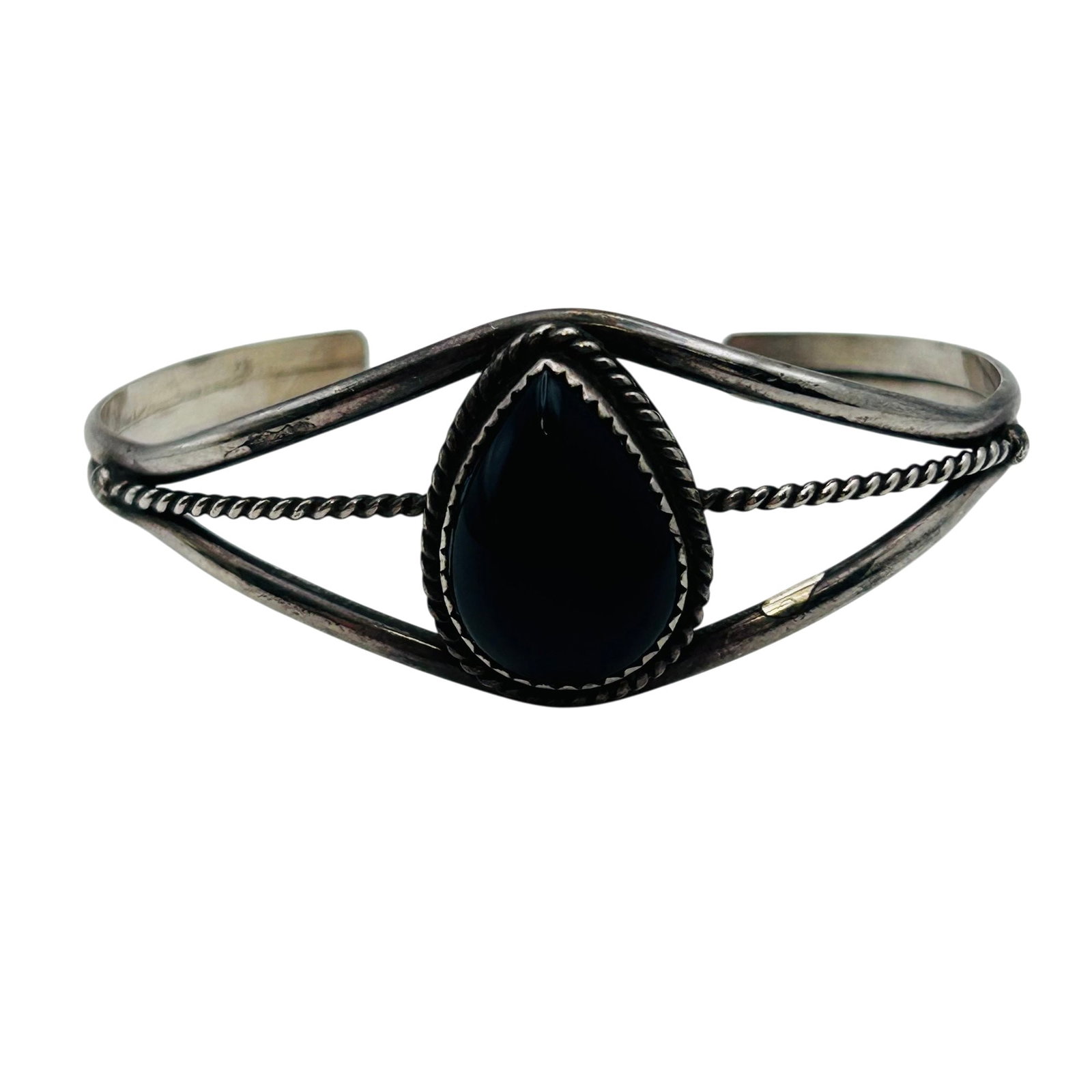 Navajo Sterling Onyx Cuff Bracelet: Navajo Sterling Onyx Cuff Bracelet 12.3g | 6.25” inner circumference including a 1” gap