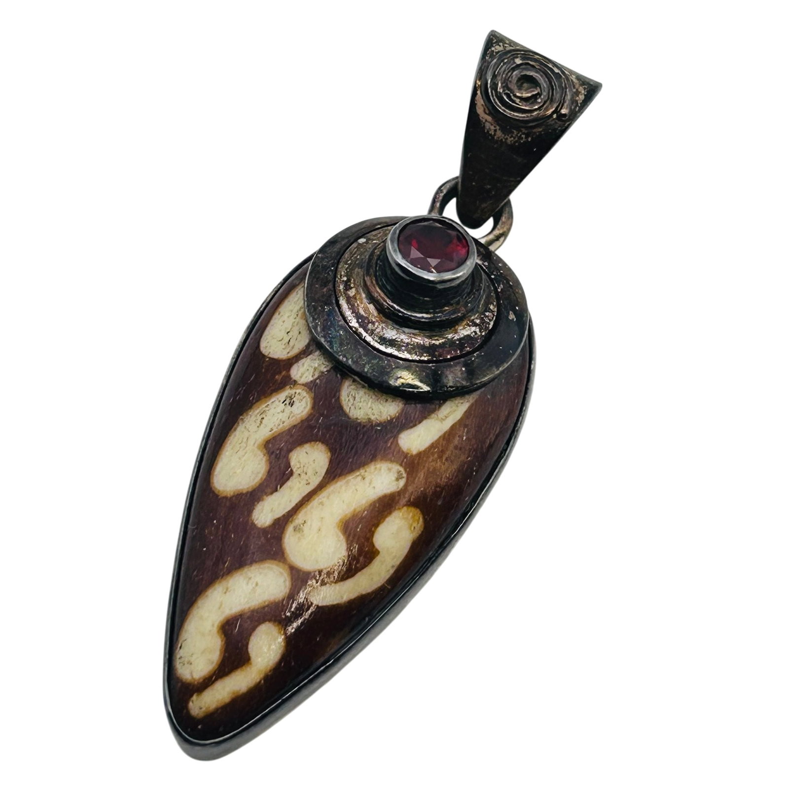 Sajen Sterling Jasper And Garnet Pendant: Sajen Sterling Jasper and Garnet Pendant 14.7g