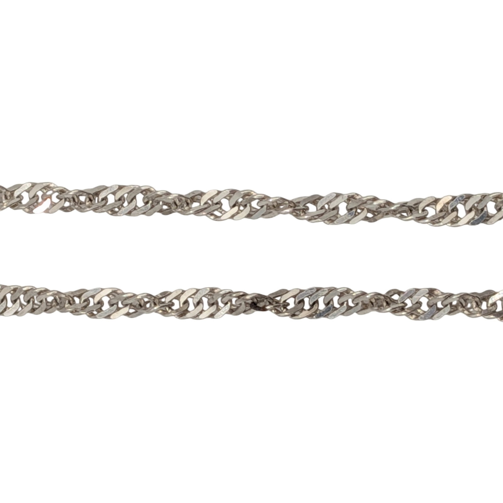 Italy Sterling Silver Twisted Herringbone Bracelet: Italy Sterling Silver 3mm Twisted Herringbone Bracelet. 9in Length. Signed Italy 925. 2g