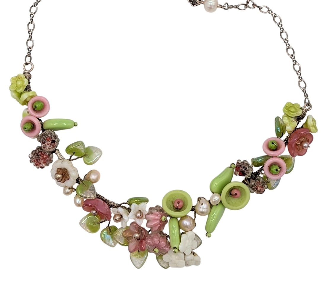 Vintage Sterling Silver Glass Flower Beaded Cluster Necklace: Vintage Sterling Silver, Glass Flower Beaded Cluster Necklace. 15-17in Length Adjustable. Signed 925. 34g