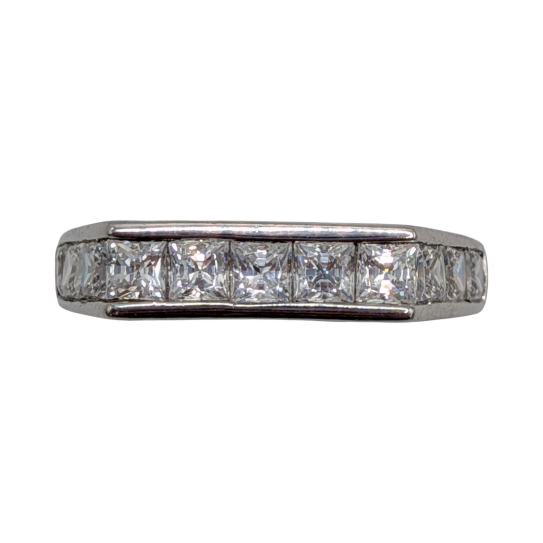 Signed Sterling Silver Clear Rhinestone Floral Detail Band Ring Size 6: Signed Sterling Silver, Clear Rhinestone Floral Detail Band Ring. Size 6. Signed 925 China. 3.1g