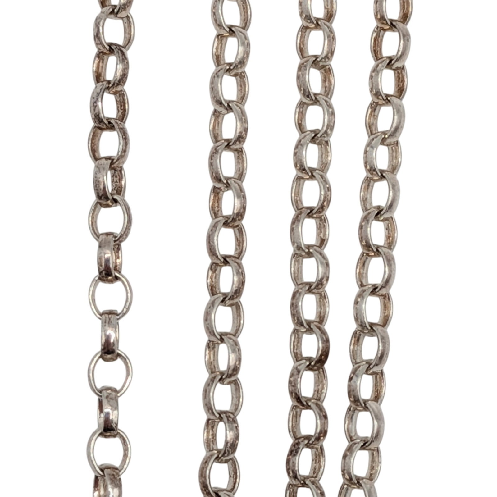 Sterling Silver Rolo Chain Necklace: Sterling Silver 3mm Rolo Chain Necklace. 20in Length. Signed 925. 11.7g
