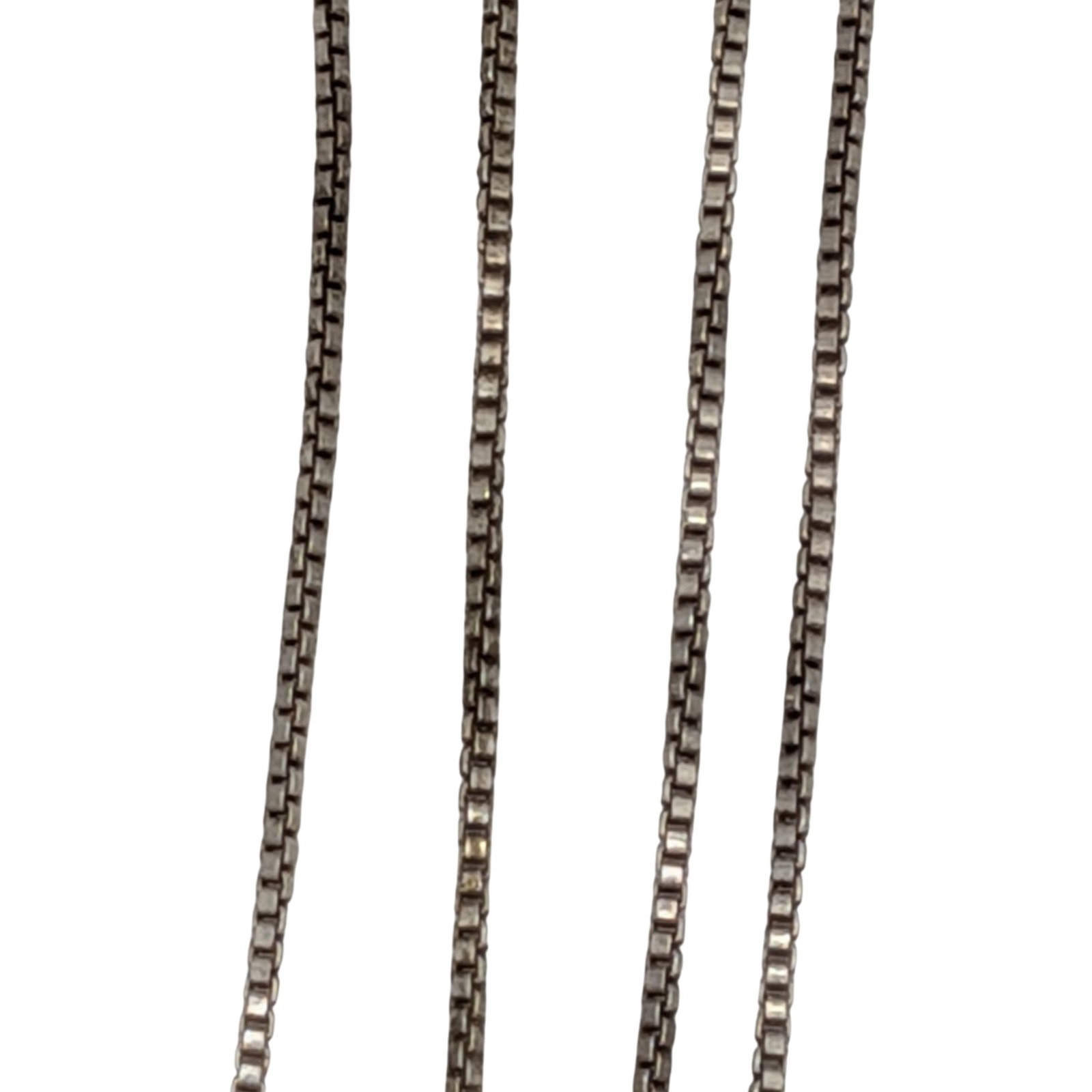 Signed Italy Sterling Silver Box Chain Necklace: Signed Italy Sterling Silver 1mm Box Chain Necklace. 18in Length. Signed Agi 925 Italy. 2.1g