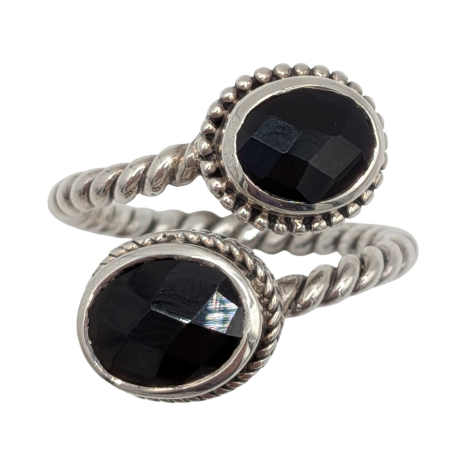 Signed Sterling Silver Onyx Cushion Cut Oval Twisted Band 2 Stone Ring Size 6.5: Signed Sterling Silver, Onyx Cushion Cut Oval Twisted Band 2 Stone Ring. Size 6.5 Adjustable. Signed 925 R fancy. 4.9g