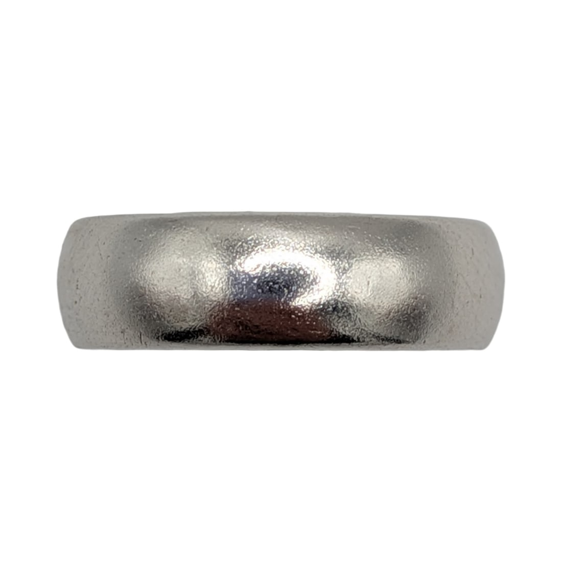 Sterling Silver Polished Band Ring Size 5: Sterling Silver Polished Band Ring. Size 5. Signed 925. 7g