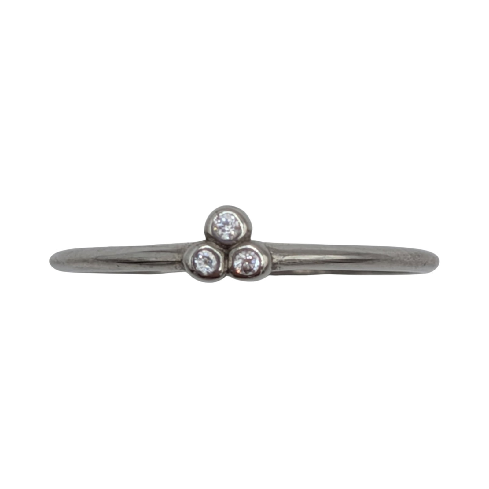 Signed Sterling Silver CZ Three Stone TIny Cluster Ring Size 7.25 (1 of 4)