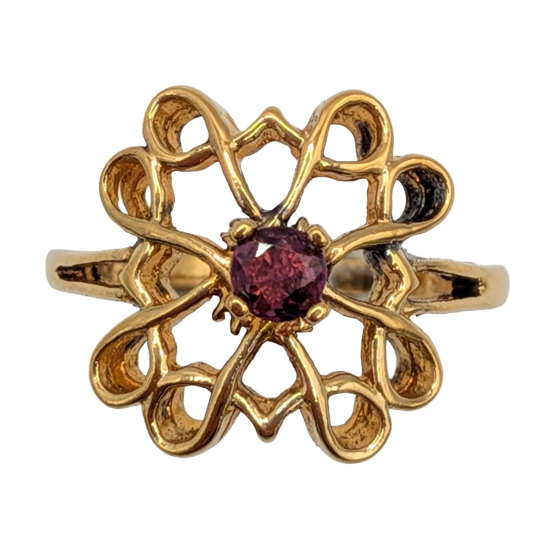 Avon Gold Over Sterling Silver Amethyst Openwork Floral Ring Size 5.5 (1 of 4)