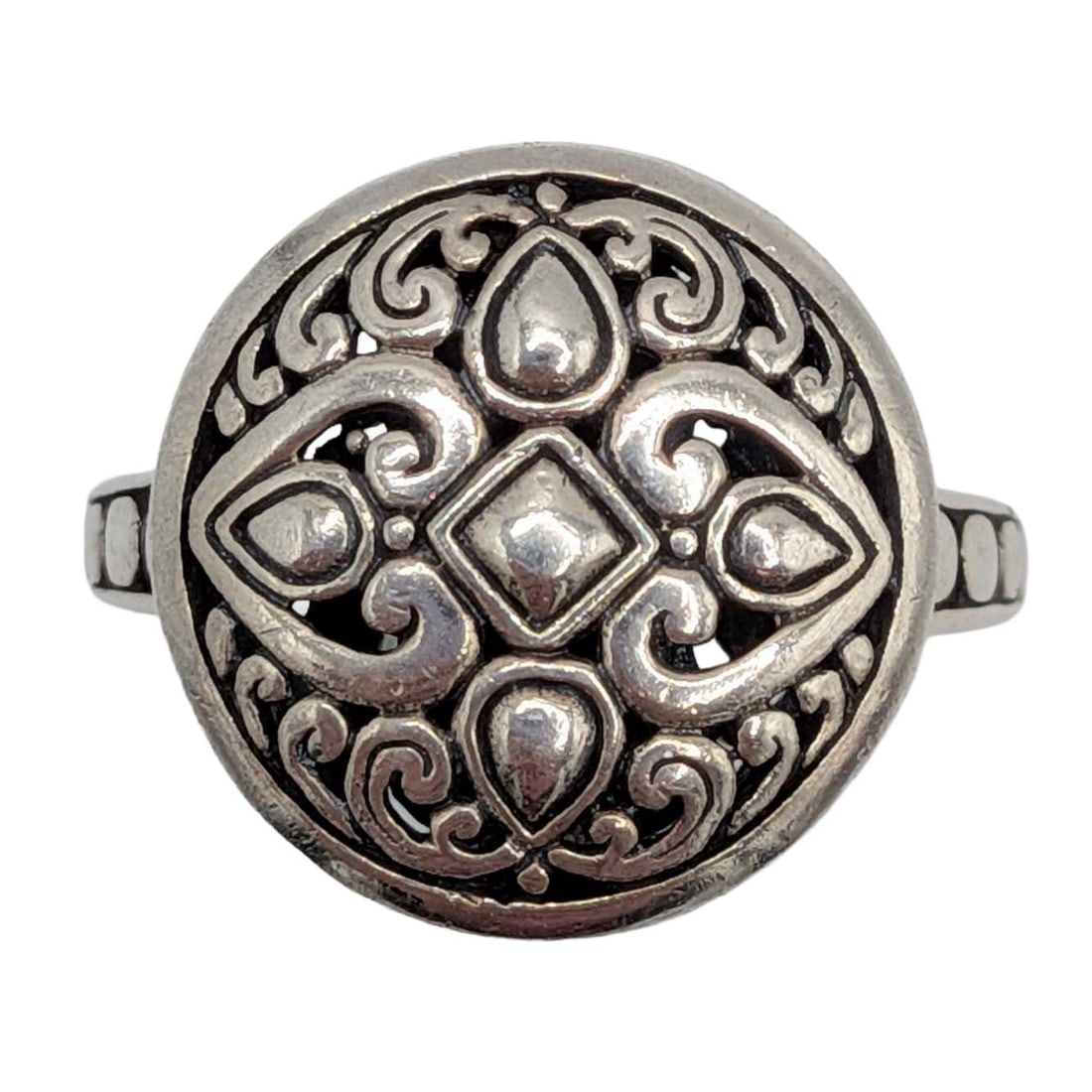 Signed Sterling Silver Open Scrollwork Ring Size 9: Signed Sterling Silver Open Scrollwork Ring. Size 9. Signed ATI 925 ID. 5g