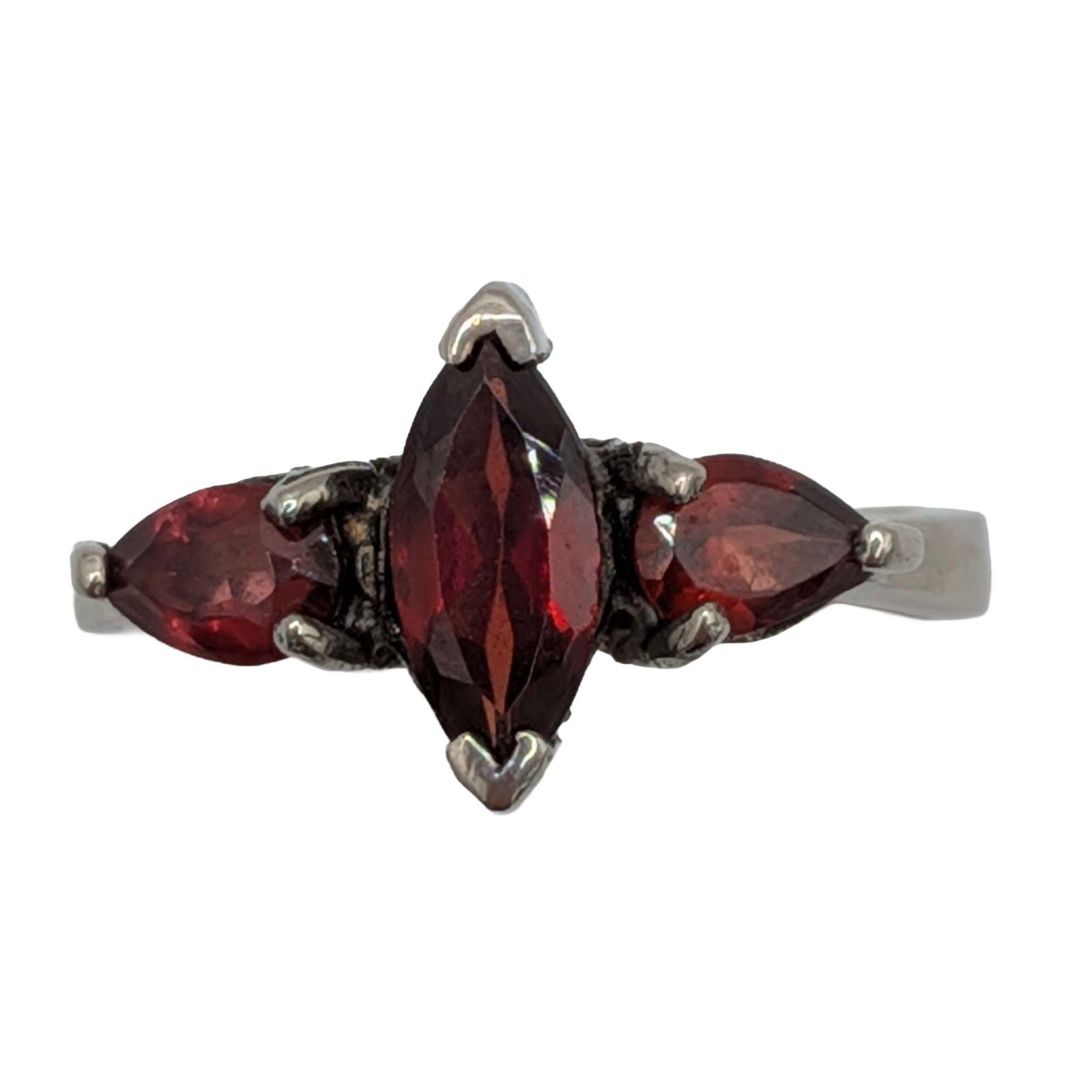 Sterling Silver Garnet 3 Stone Ring Size 8.25 (1 of 5)