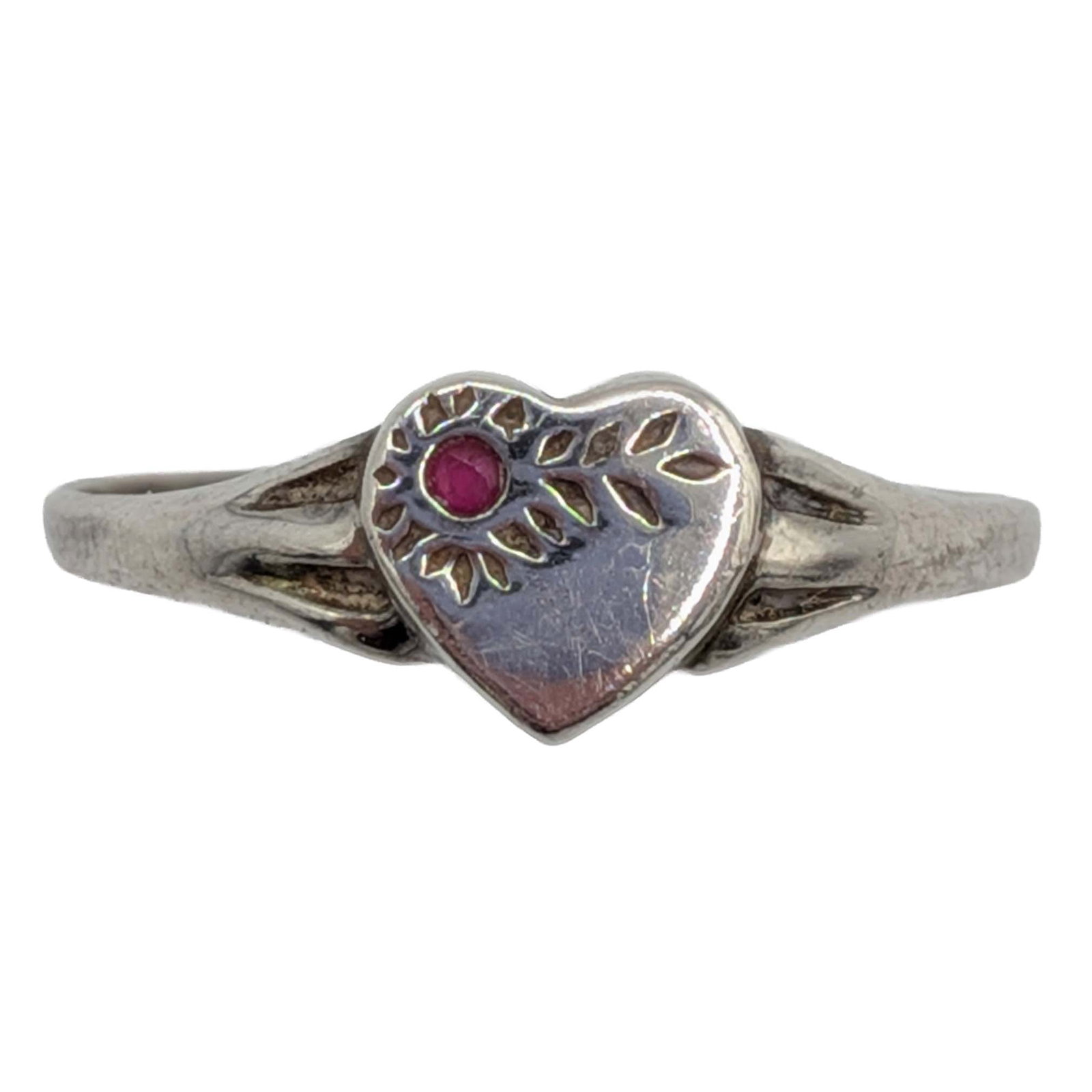 Sterling Silver Ruby Stamped Heart Ring Size 7 (1 of 4)