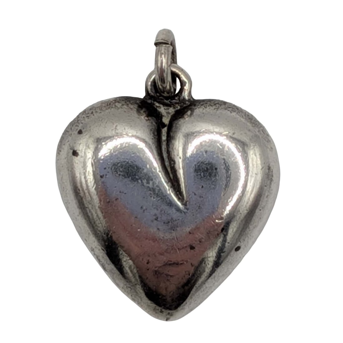 Jezlaine Sterling Silver Cast Heart Pendant (1 of 3)