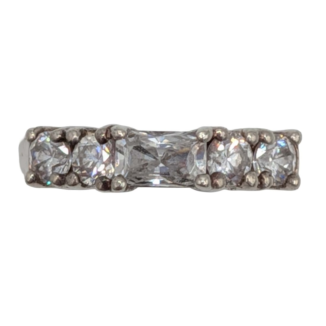 Signed Sterling Silver CZ 5 Stone Band Ring Size 4: Signed Sterling Silver, CZ 5 Stone Band Ring. Size 4. Signed 925 CID CZ. 2.1g