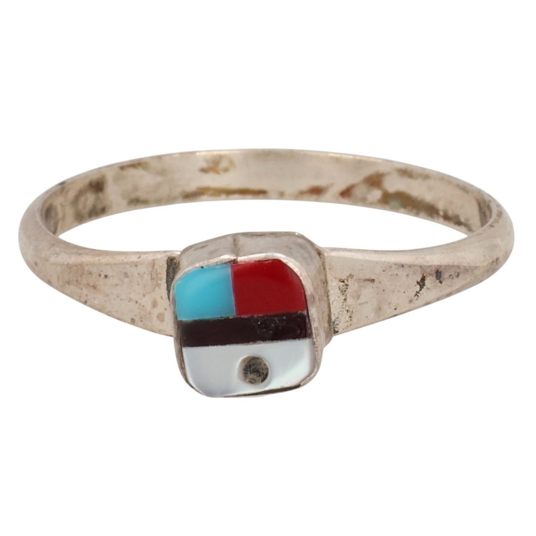 Donna Laslio Zuni Sterling Multi-Stone Inlay Sunface Ring Sz 4.5: Donna Laslio Zuni Sterling Multi-Stone Inlay Sunface Ring Sz 4.5 / 1g / Coral, Mother of Pearl, Onyx, Turquoise / Unsigned. Artist attribution based on accompanying tag.