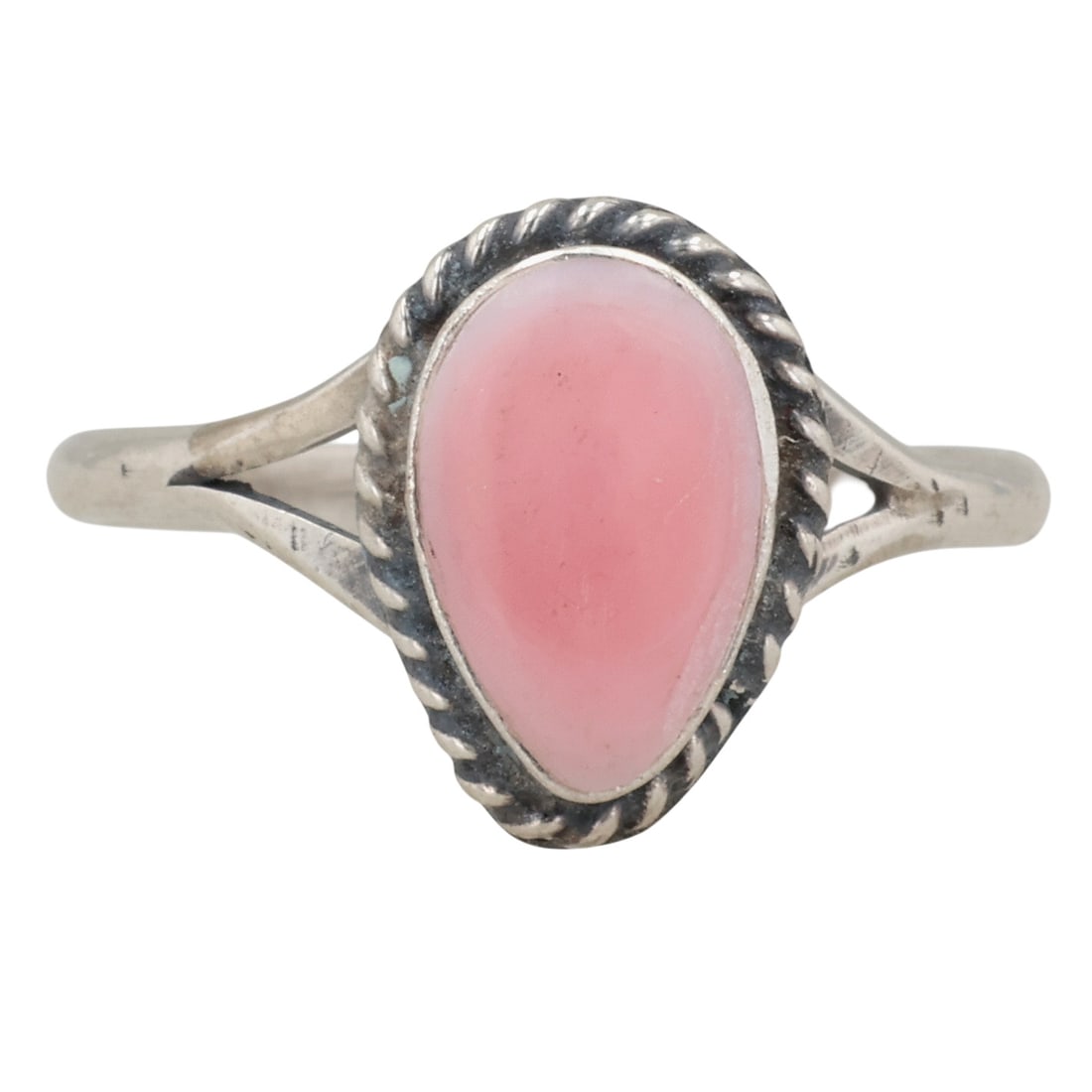 Sharon McCarthy Navajo Sterling Pink Conch Ring Sz 8.5: Sharon McCarthy Navajo for Running Bear Shop Sterling Pink Conch Ring Sz 8.5 / 2.5g / Unsigned by artist. Artist attribution based on accompanying tag.