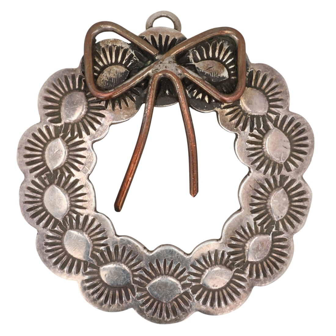 Vintage Signed Navajo Sterling Stamped Wreath Pendant: Vintage Signed Navajo Sterling Stamped Wreath Pendant / 4.5g