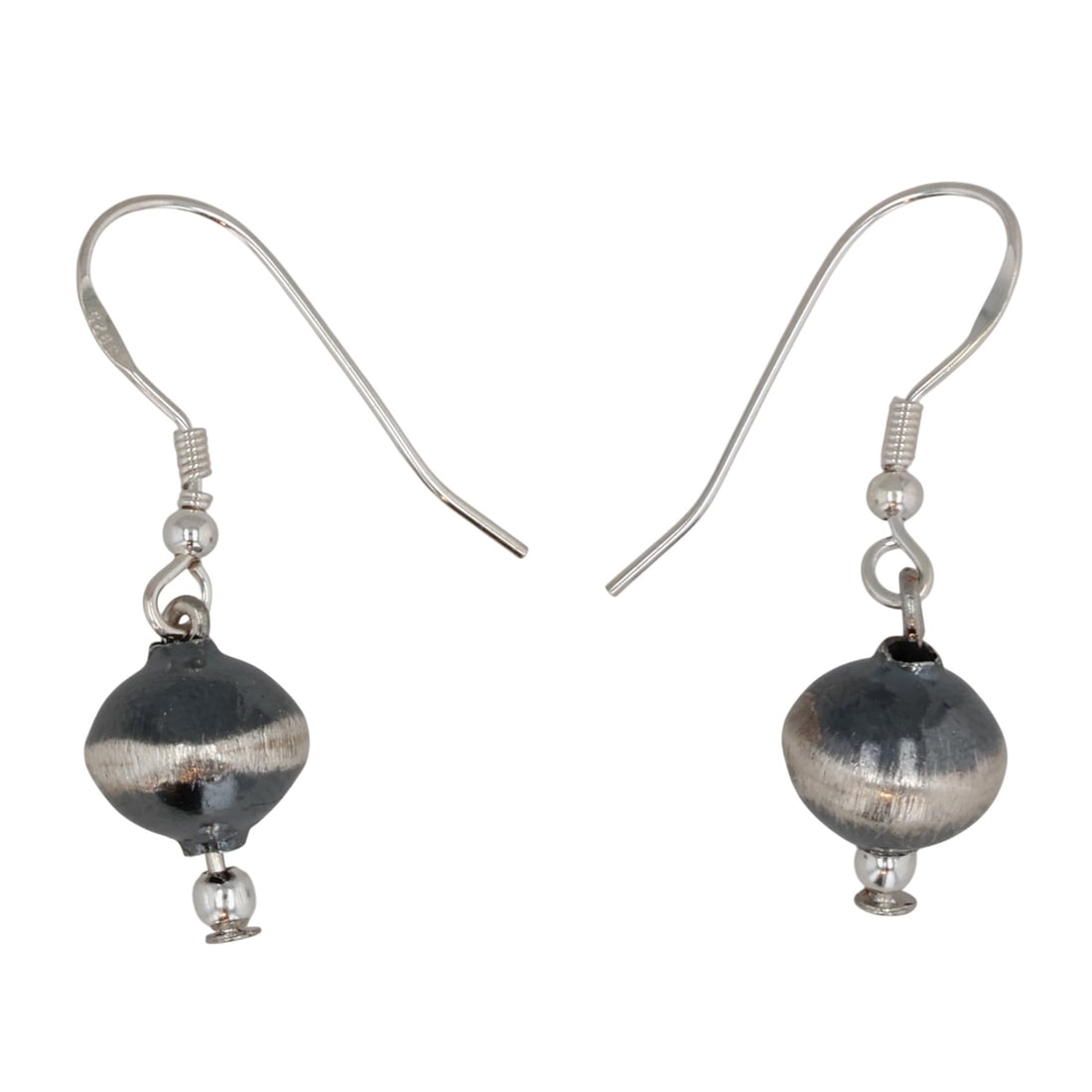 Southwest Sterling Oxidized Bead Earrings: Southwest Sterling Oxidized Bead Earrings / 1.5g