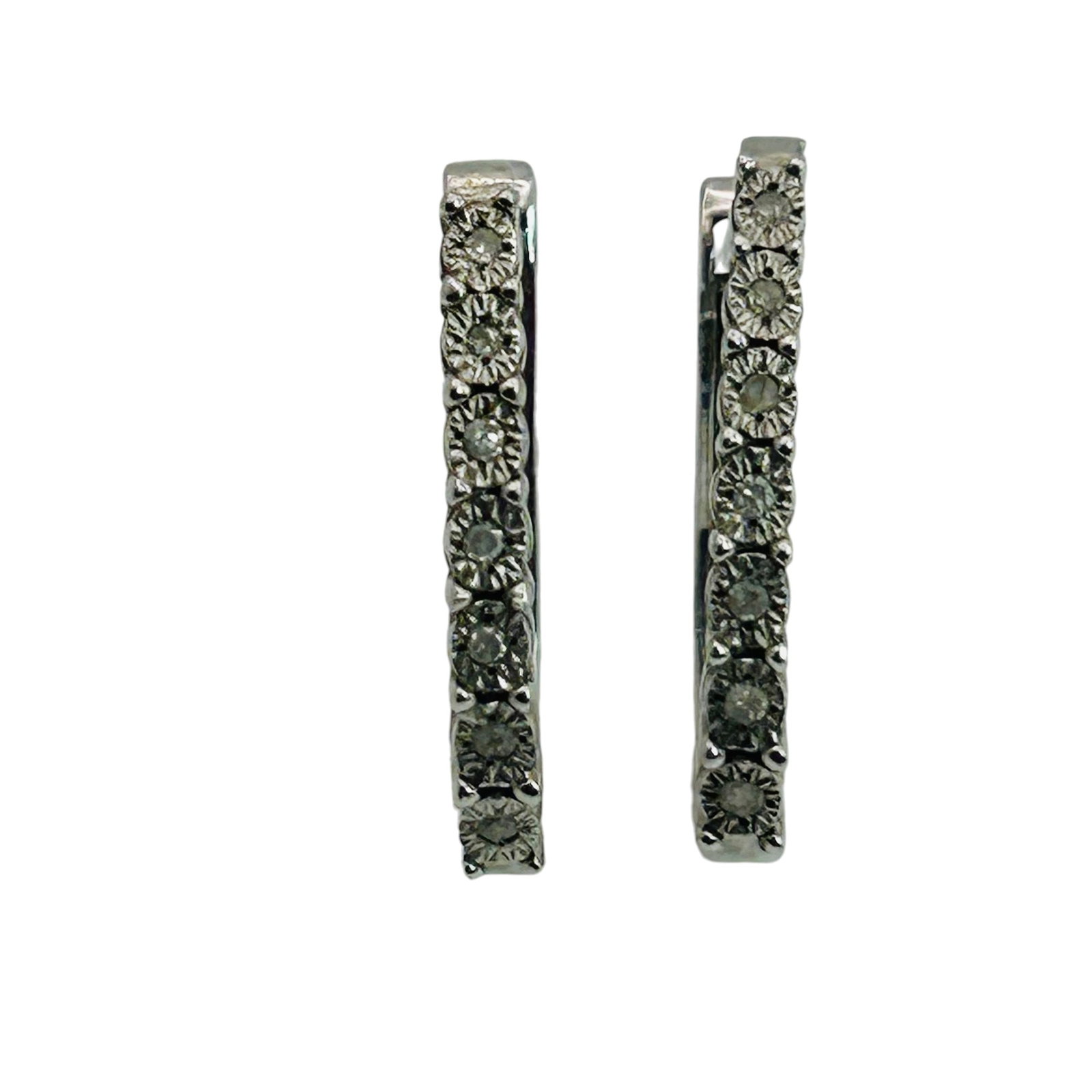 Signed Sterling Diamond Earrings: Signed SK9 Sterling diamond earrings 1.9g