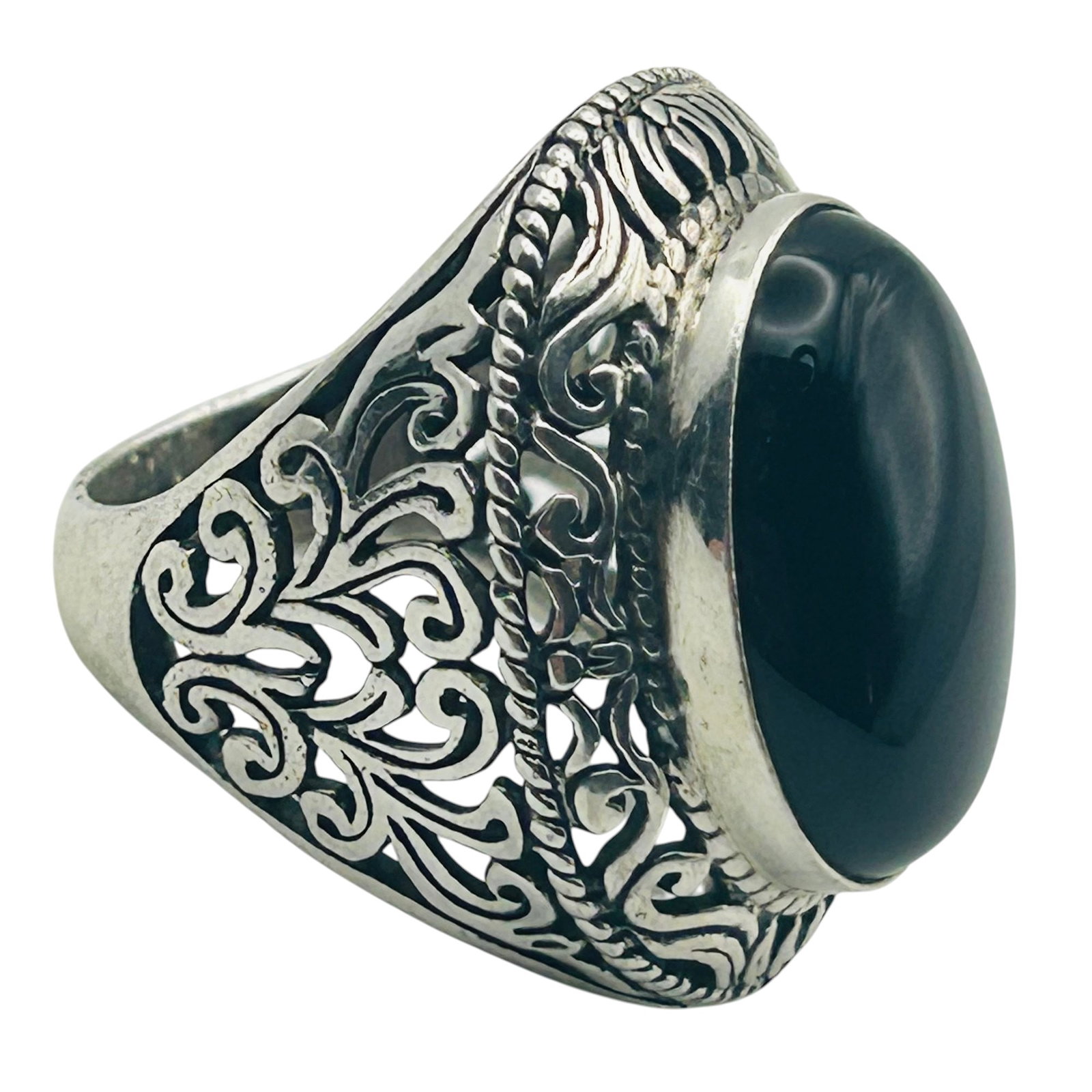 Signed Sterling Onyx Swirl Detail Ring Sz 6: Signed Sterling onyx swirl detail ring 12.3g Sz 6