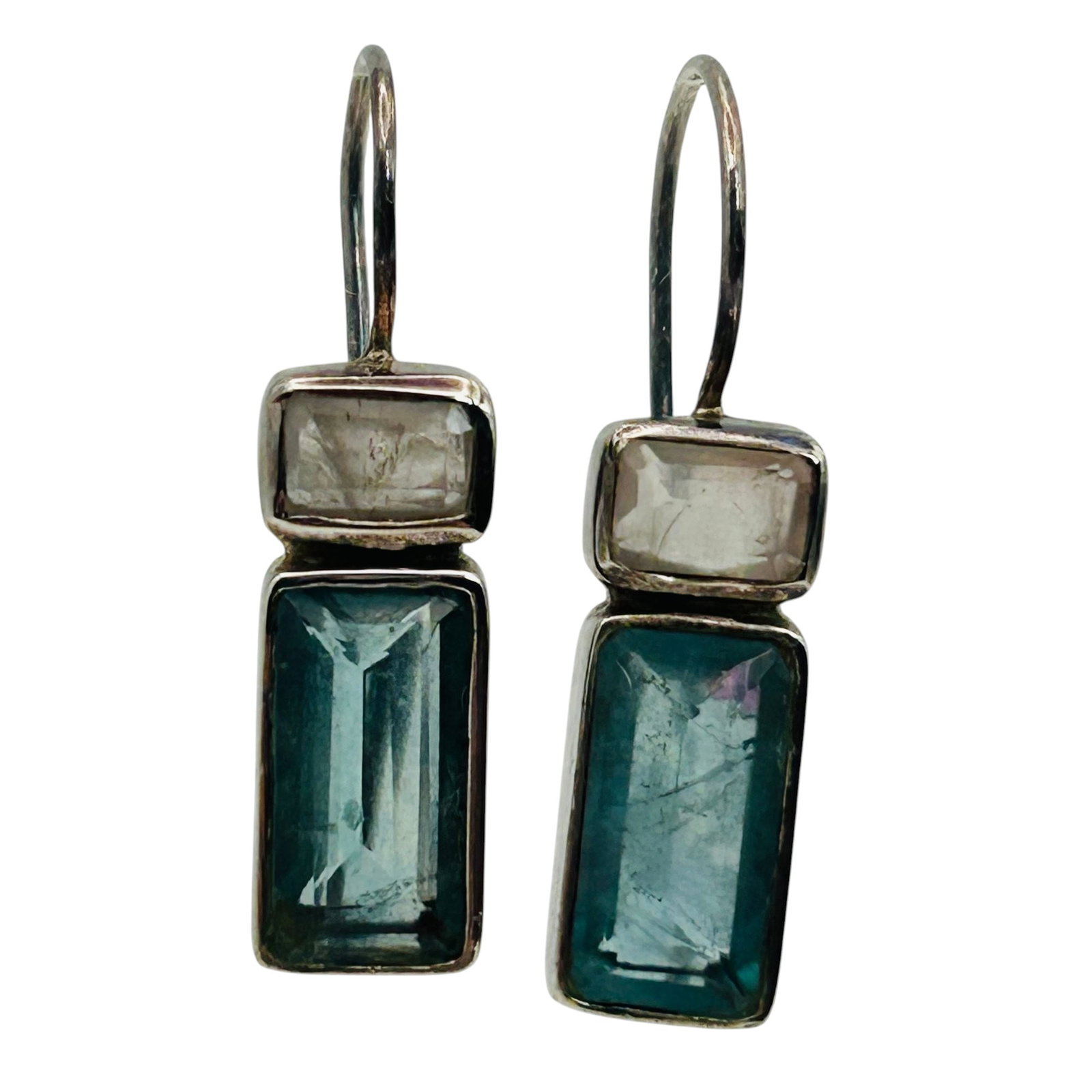 Sterling Aquamarine Quartz Earrings: Sterling aquamarine quartz earrings 5.8g