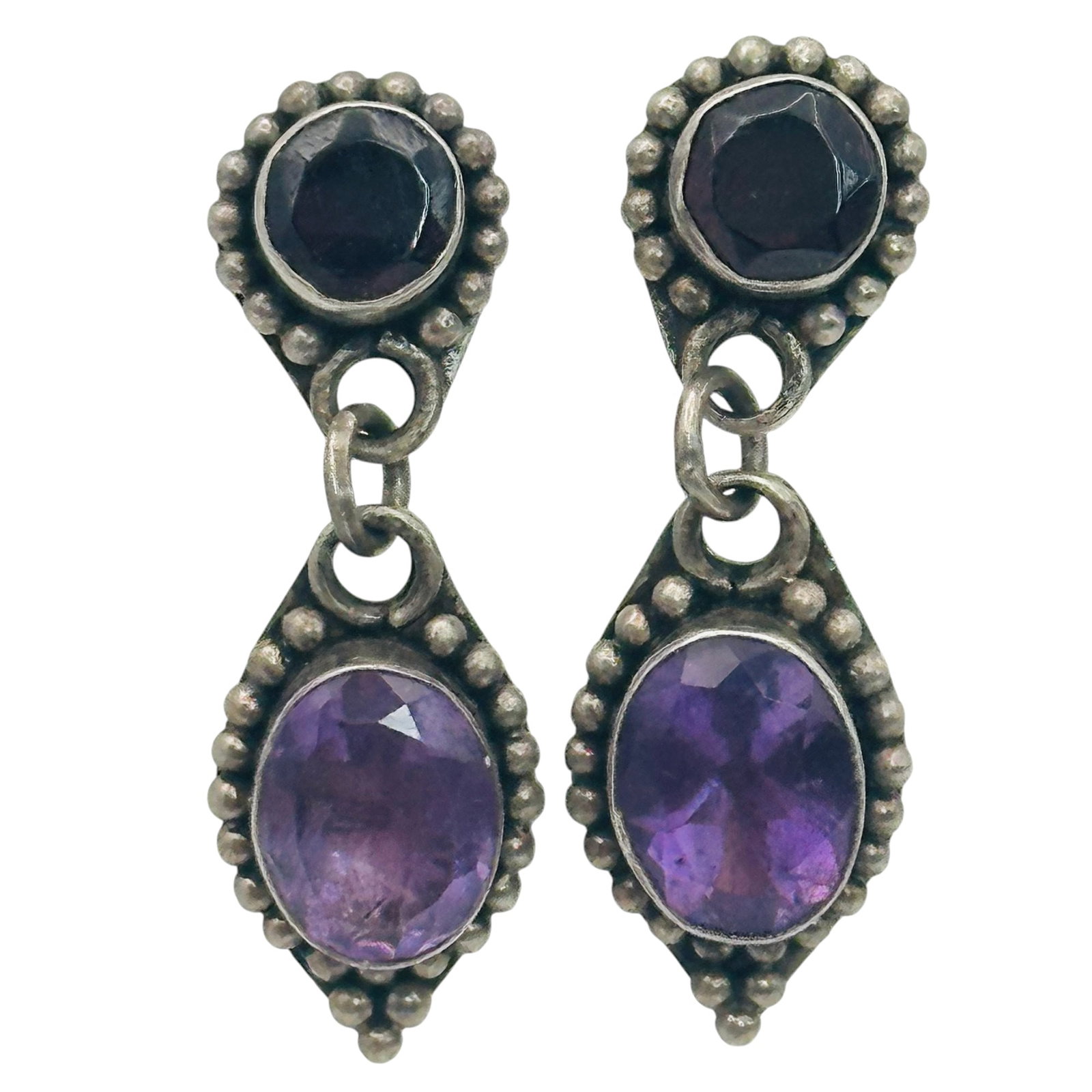 Sterling Garnet Amethyst Earrings: Sterling garnet amethyst earrings 3.8g