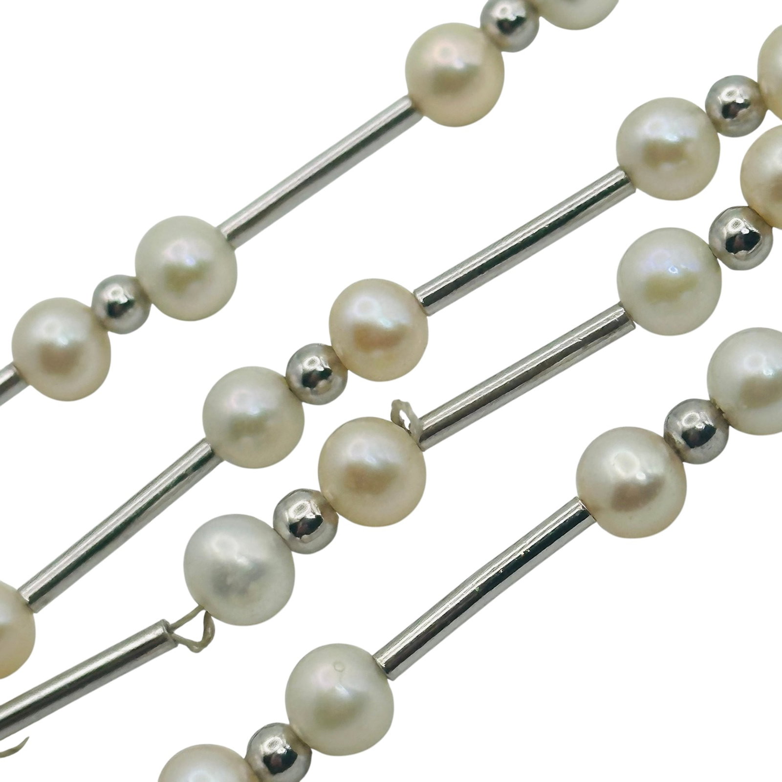 Sterling Pearl Necklace: Sterling pearl necklace 10.6g
