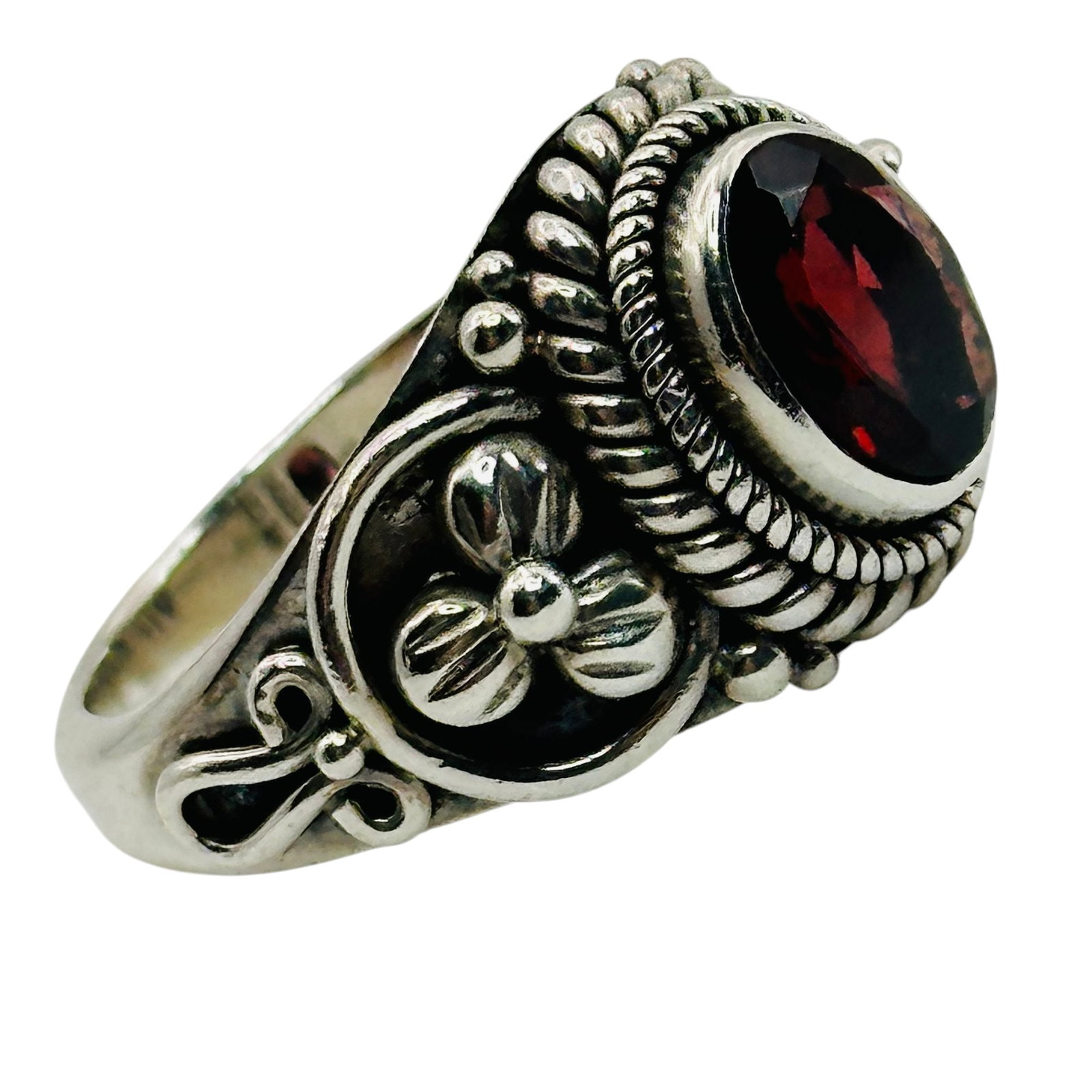 Signed Indonesia Sterling Garnet Ring Sz 7: Signed BA Indonesia Sterling garnet ring 6.1g Sz 7